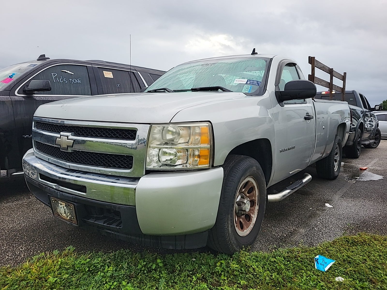 2010 Chevrolet Silverado 1500 2WD Reg Cab 119.0" Work Truck