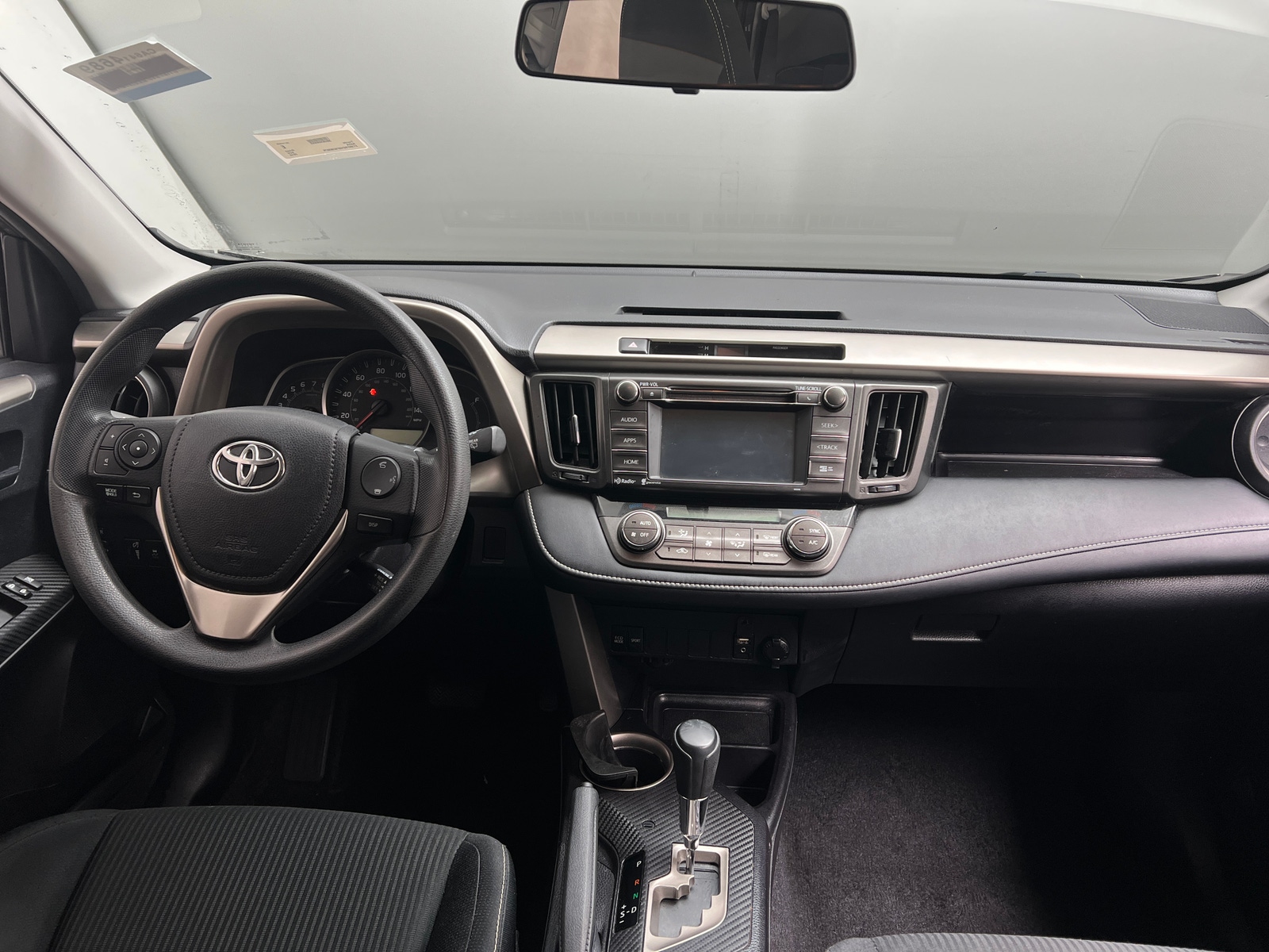 Thumbnail: 2015 Toyota RAV4 - 3