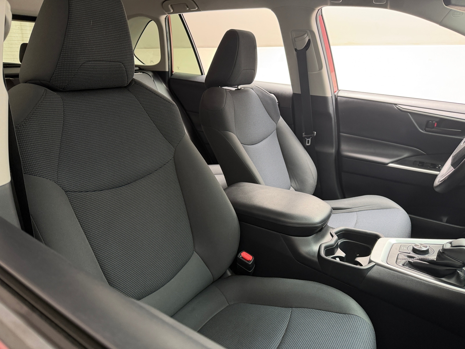 Thumbnail: 2019 Toyota RAV4 - 2