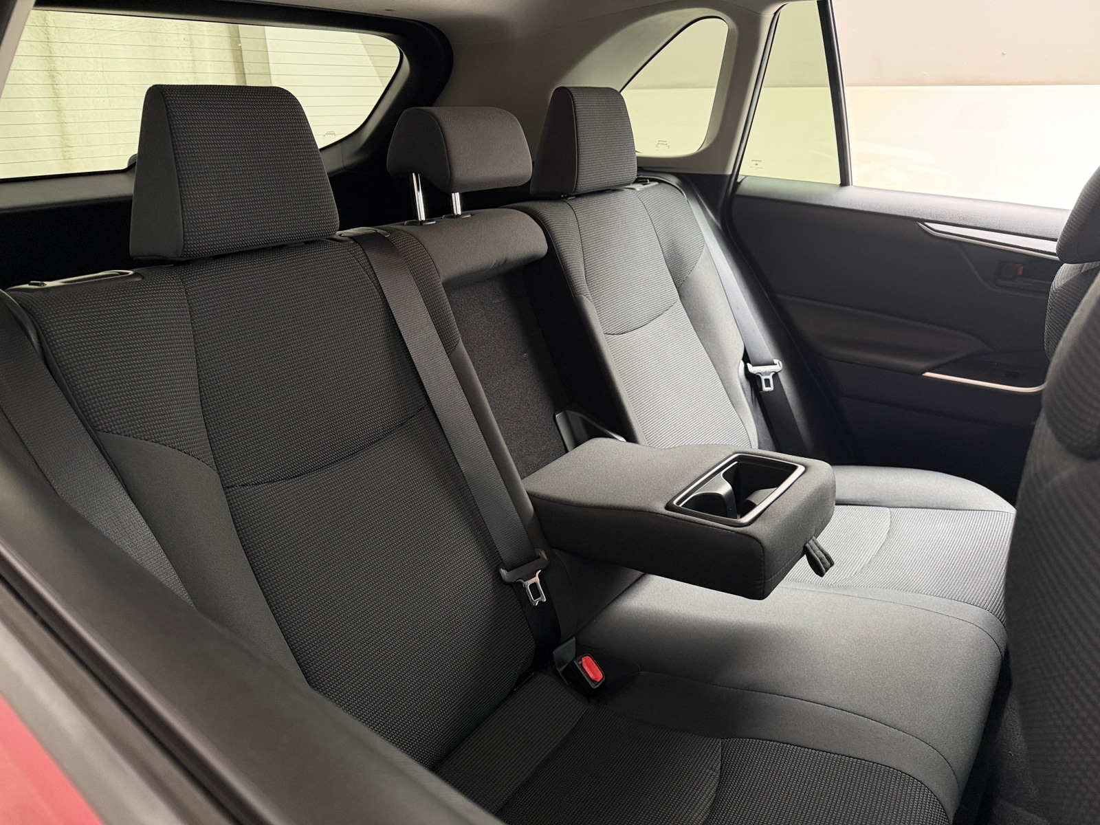 Thumbnail: 2019 Toyota RAV4 - 6
