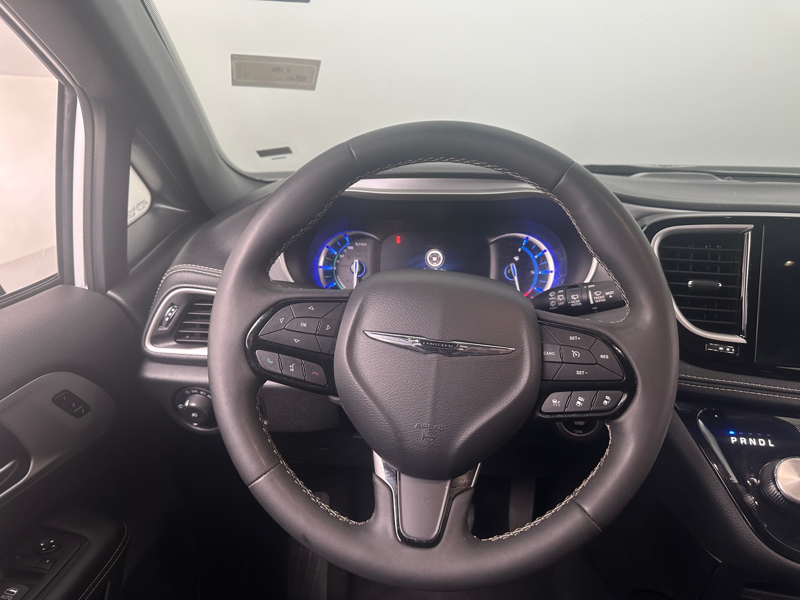 Thumbnail: 2024 Chrysler Pacifica - 4