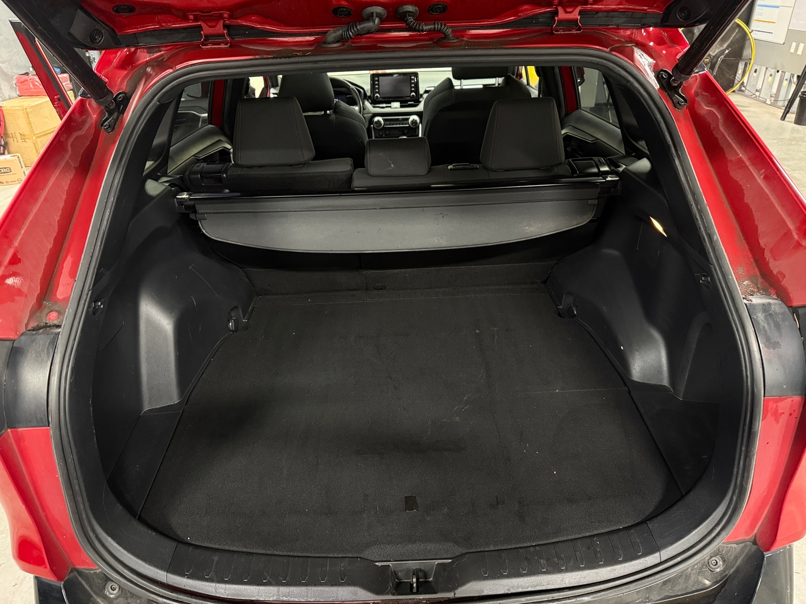 Thumbnail: 2021 Toyota RAV4 - 7