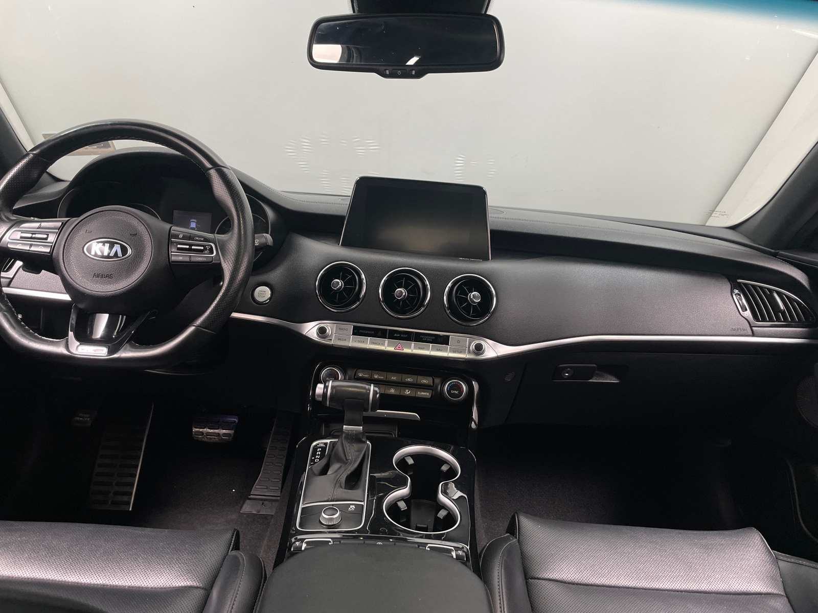 Thumbnail: 2021 Kia Stinger - 2