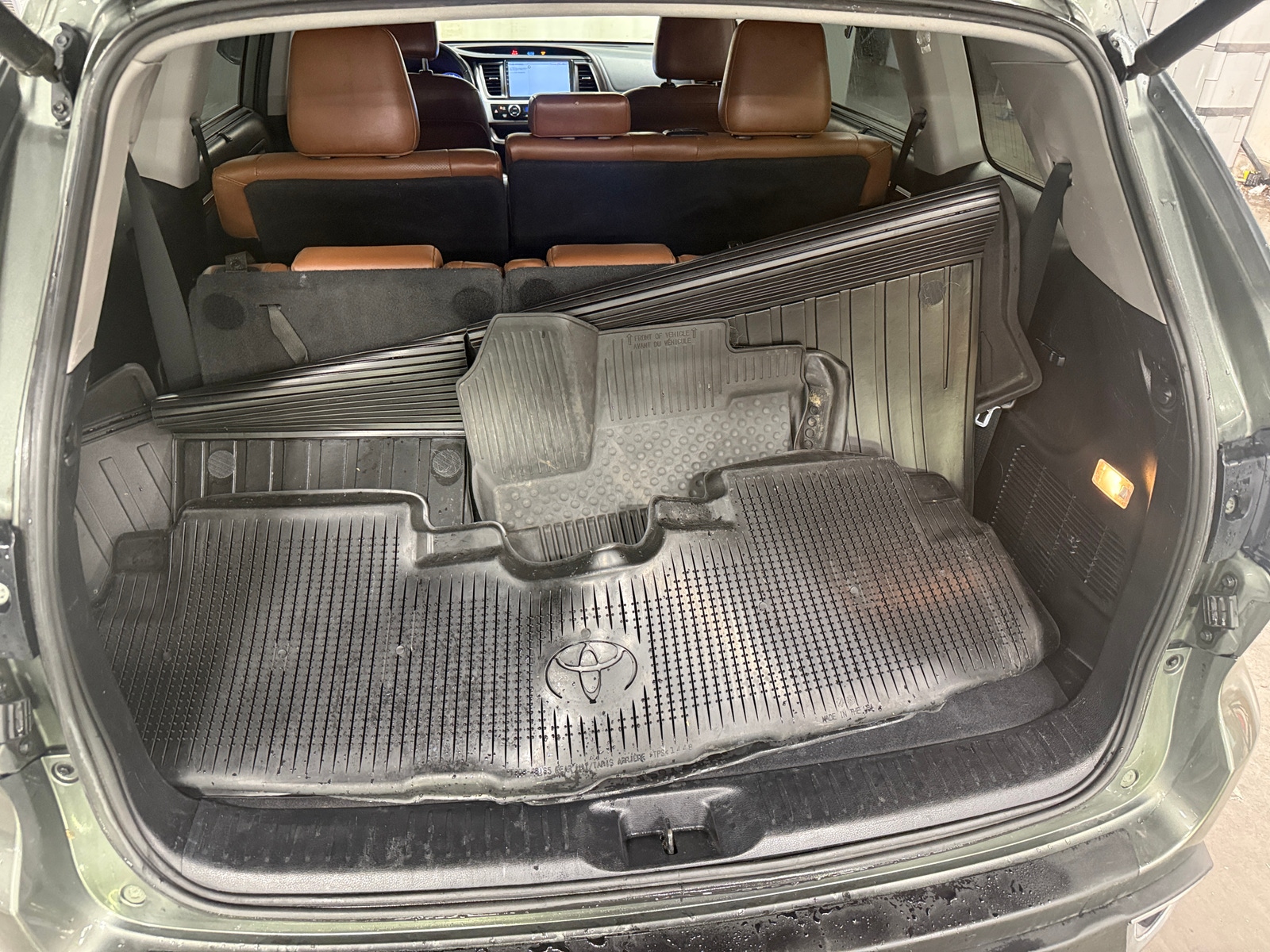 Thumbnail: 2019 Toyota Highlander - 7
