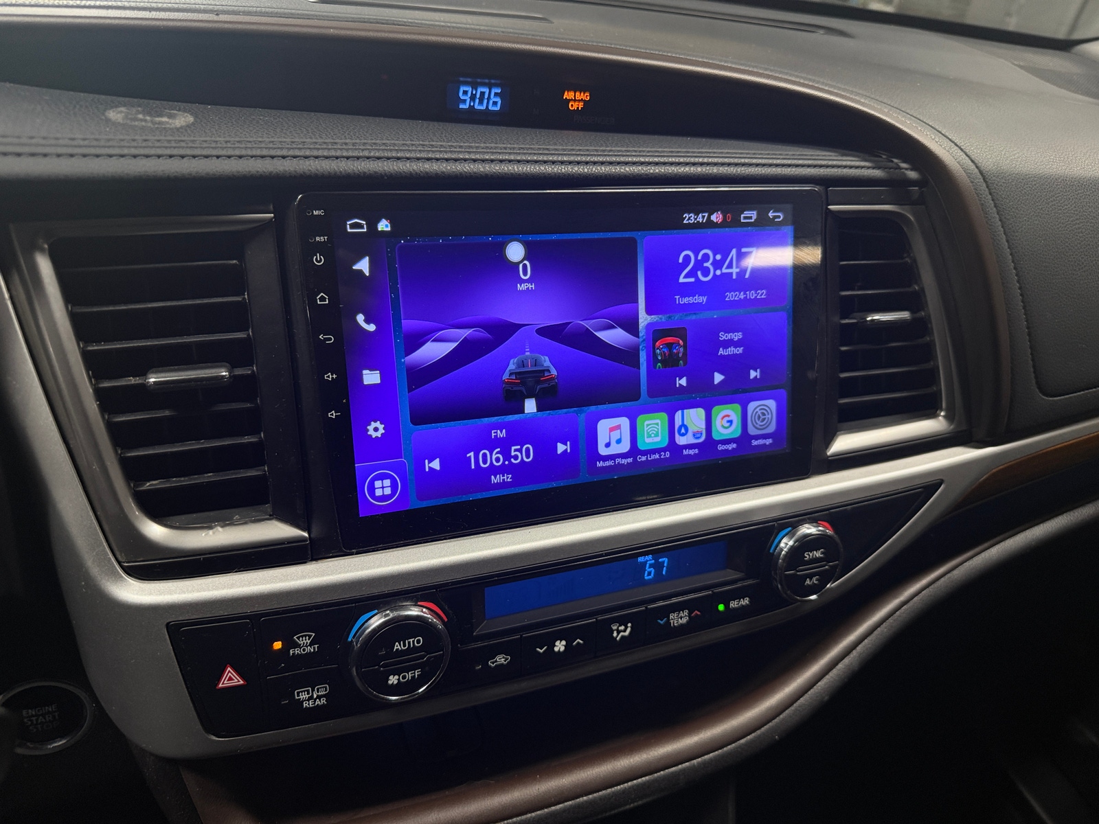 Thumbnail: 2019 Toyota Highlander - 4