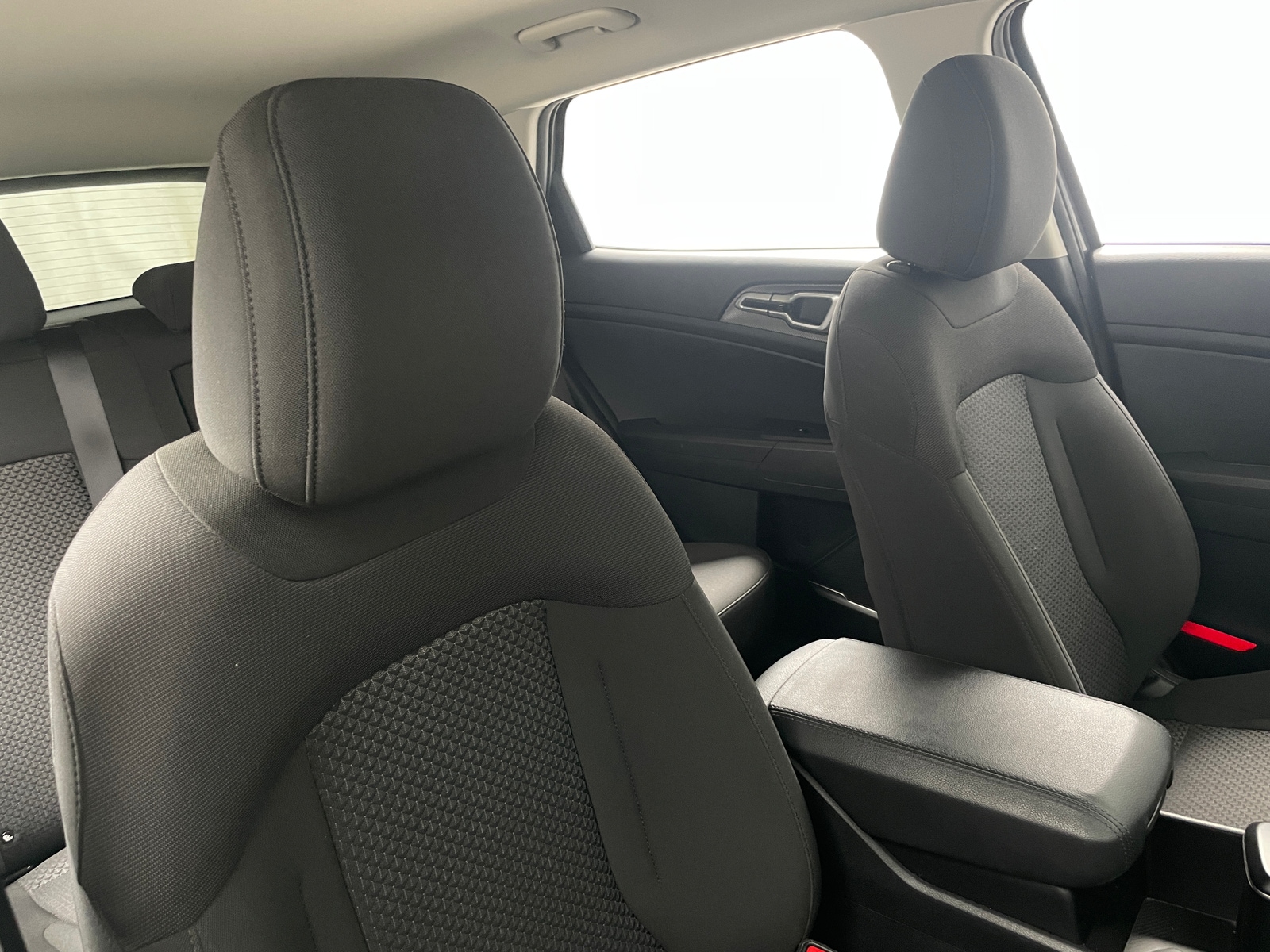 Thumbnail: 2025 Kia Sportage - 2