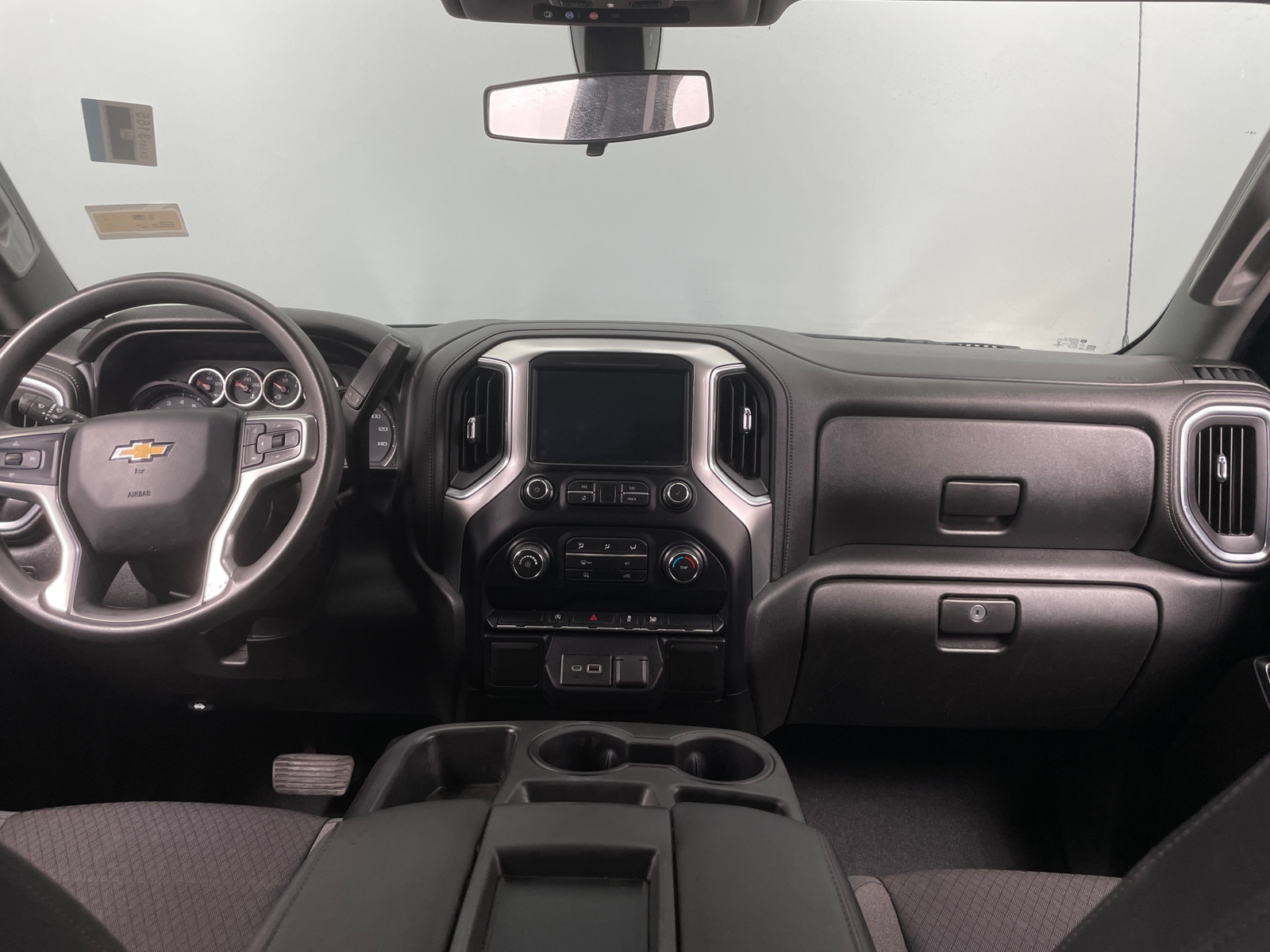 Thumbnail: 2020 Chevrolet Silverado 1500 - 3