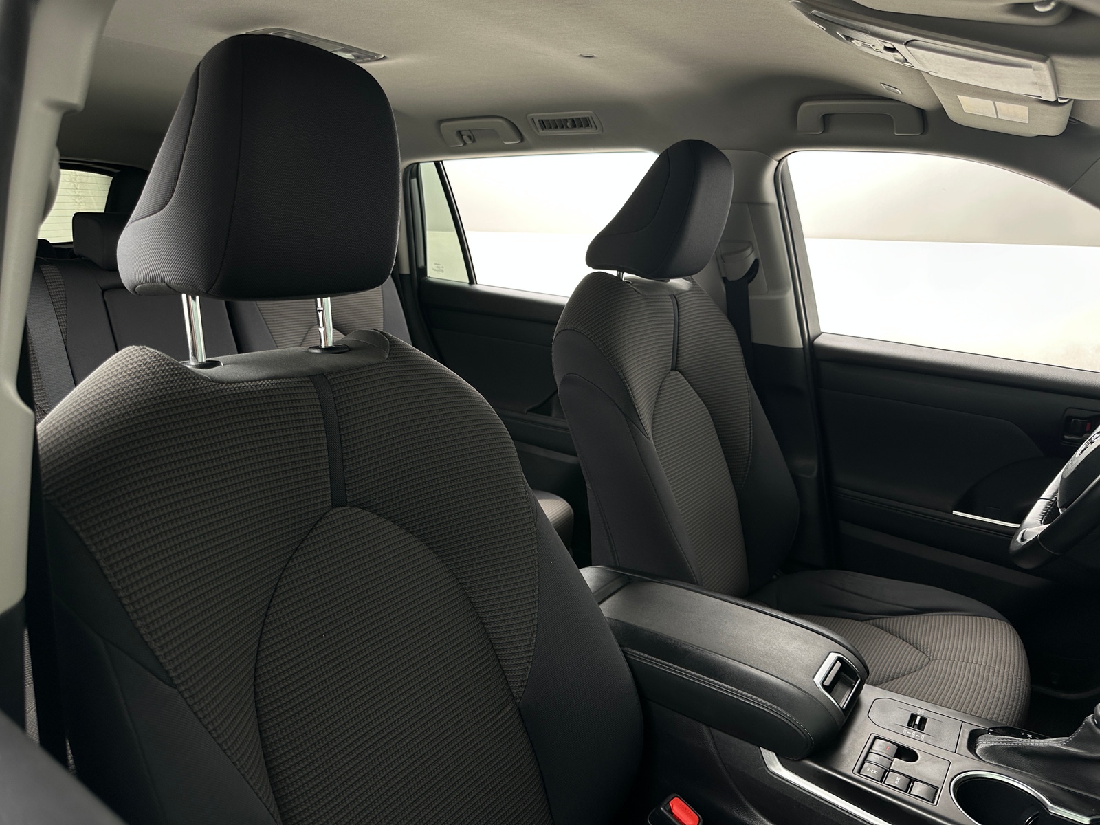 Thumbnail: 2023 Toyota Highlander - 2
