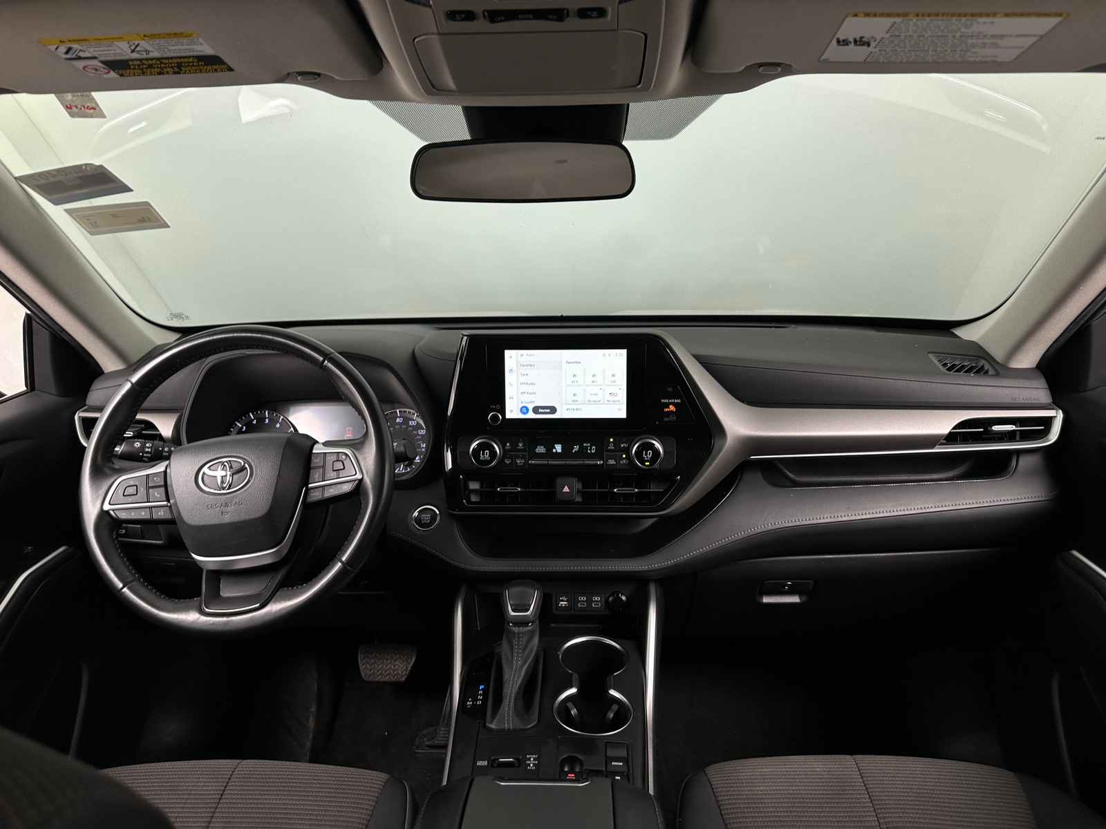 Thumbnail: 2023 Toyota Highlander - 3