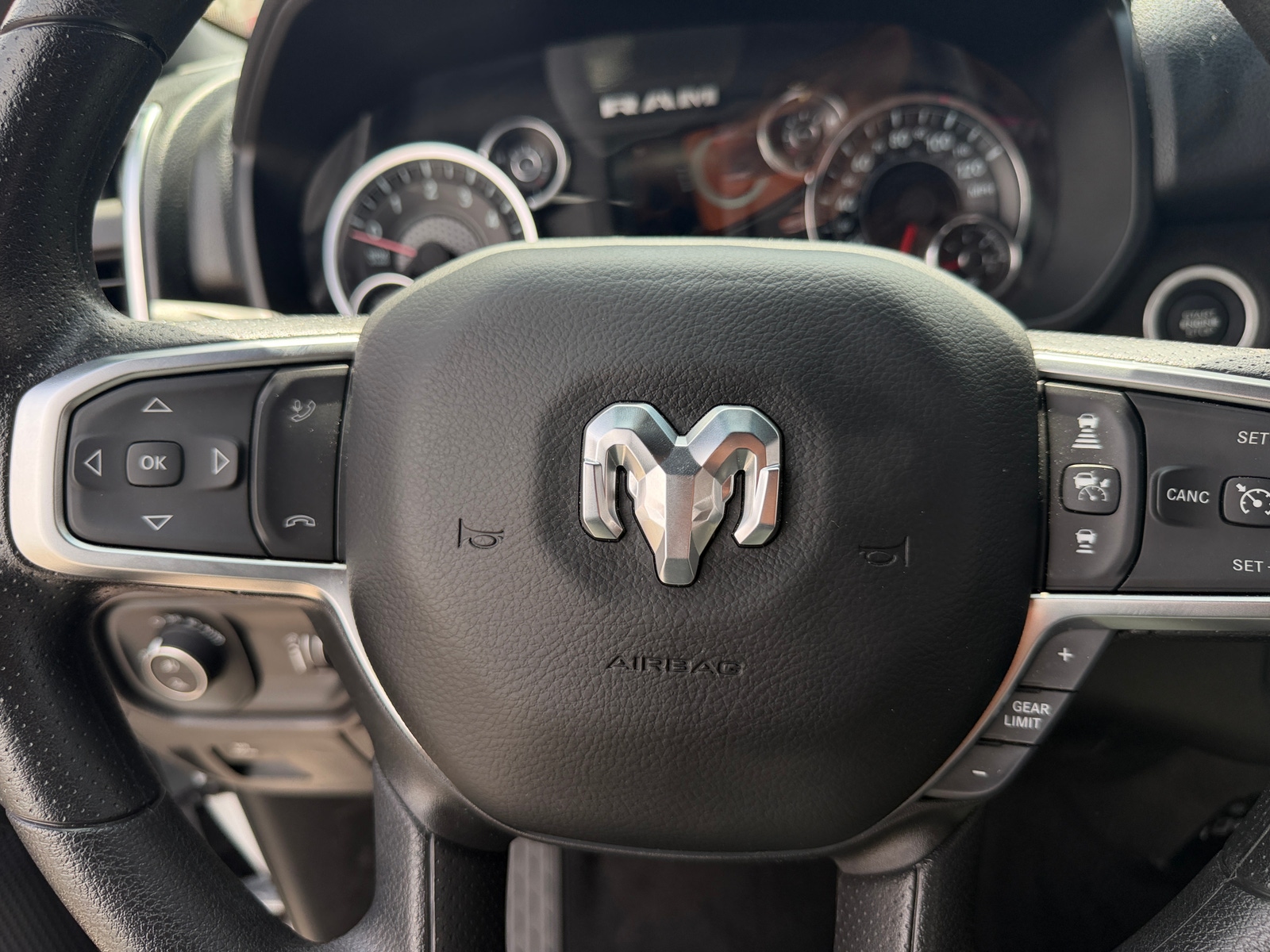 Thumbnail: 2025 RAM 1500 - 5