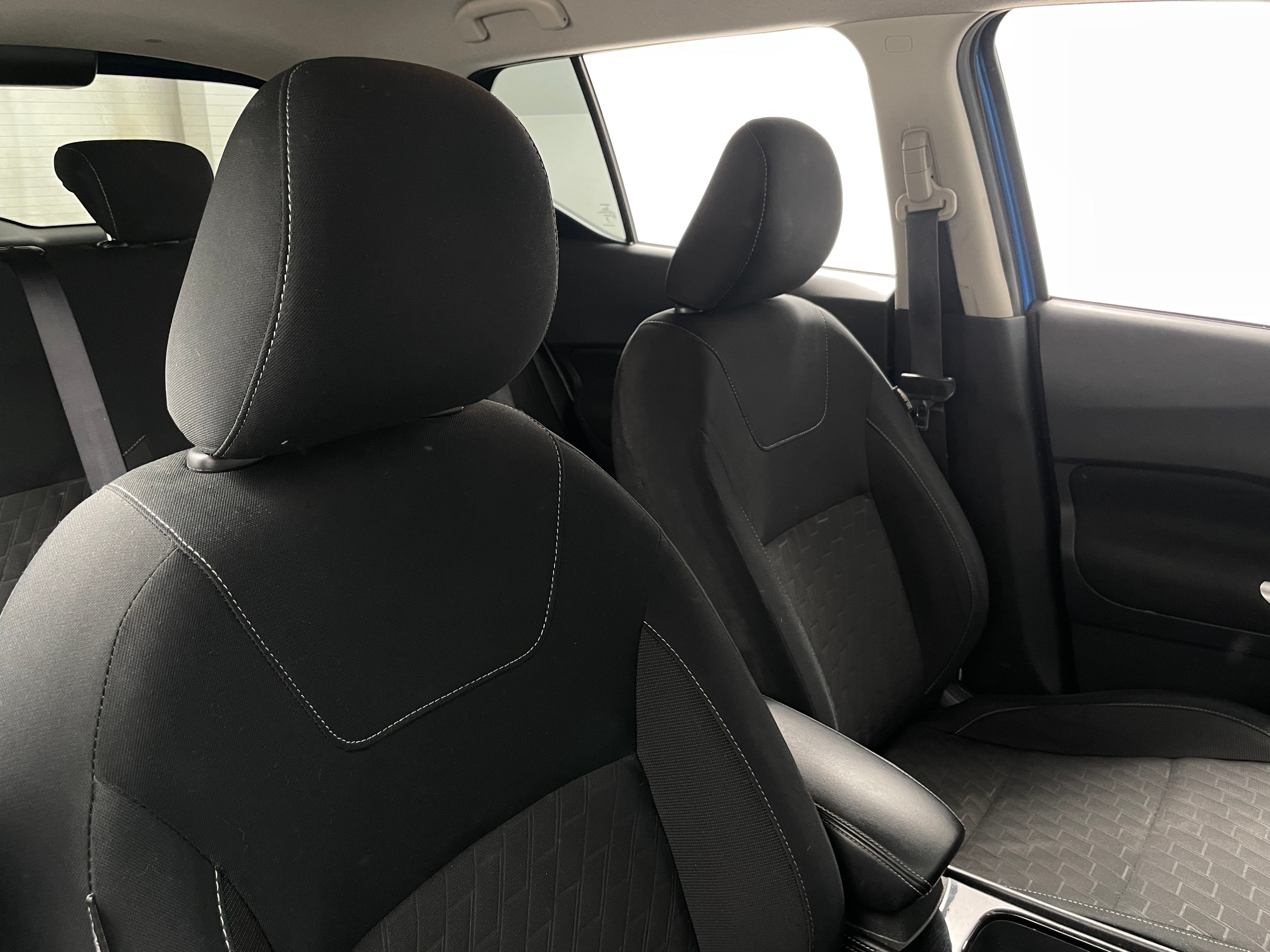 2023 Nissan Kicks