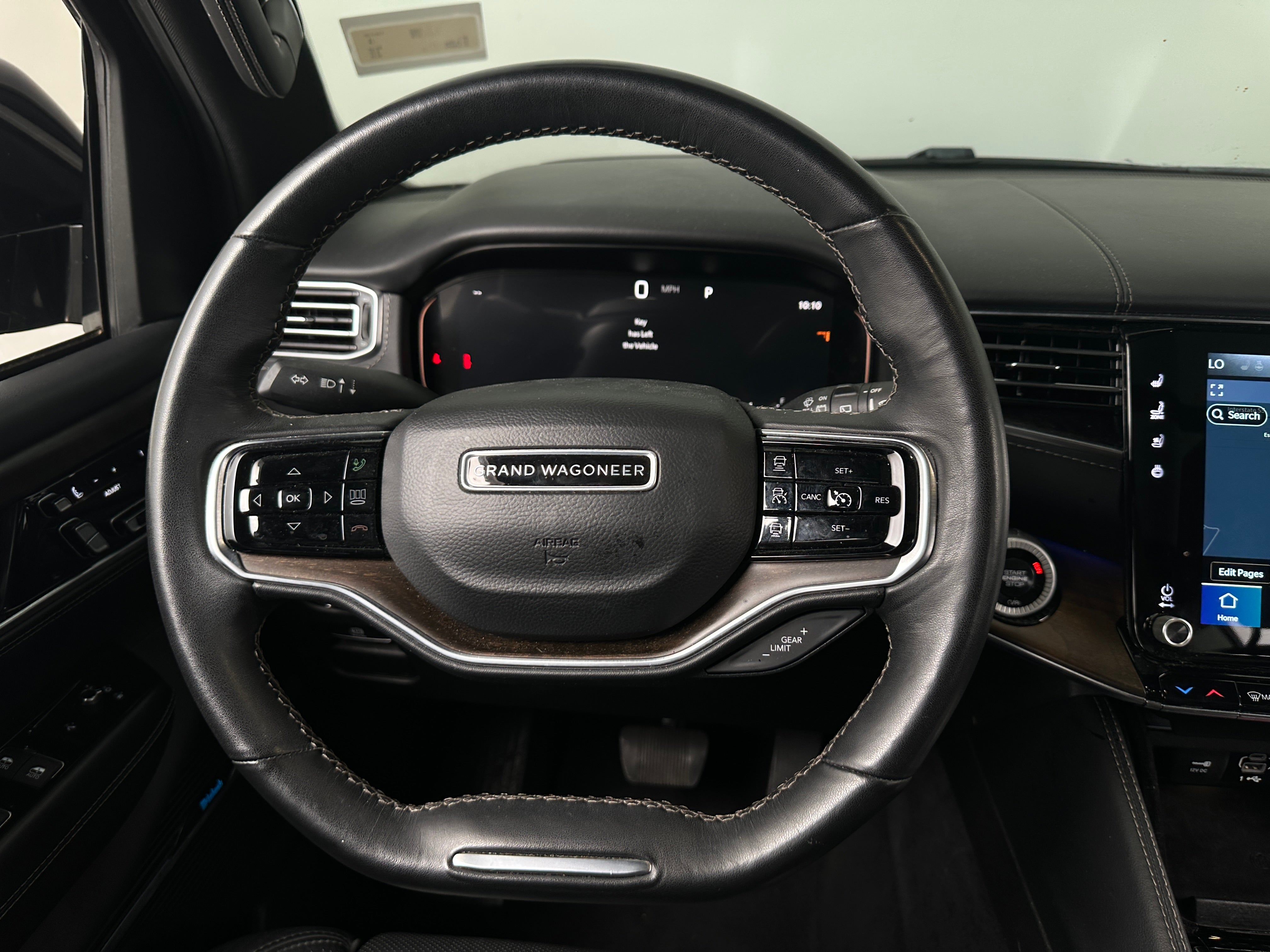 2024 Jeep Grand Wagoneer L