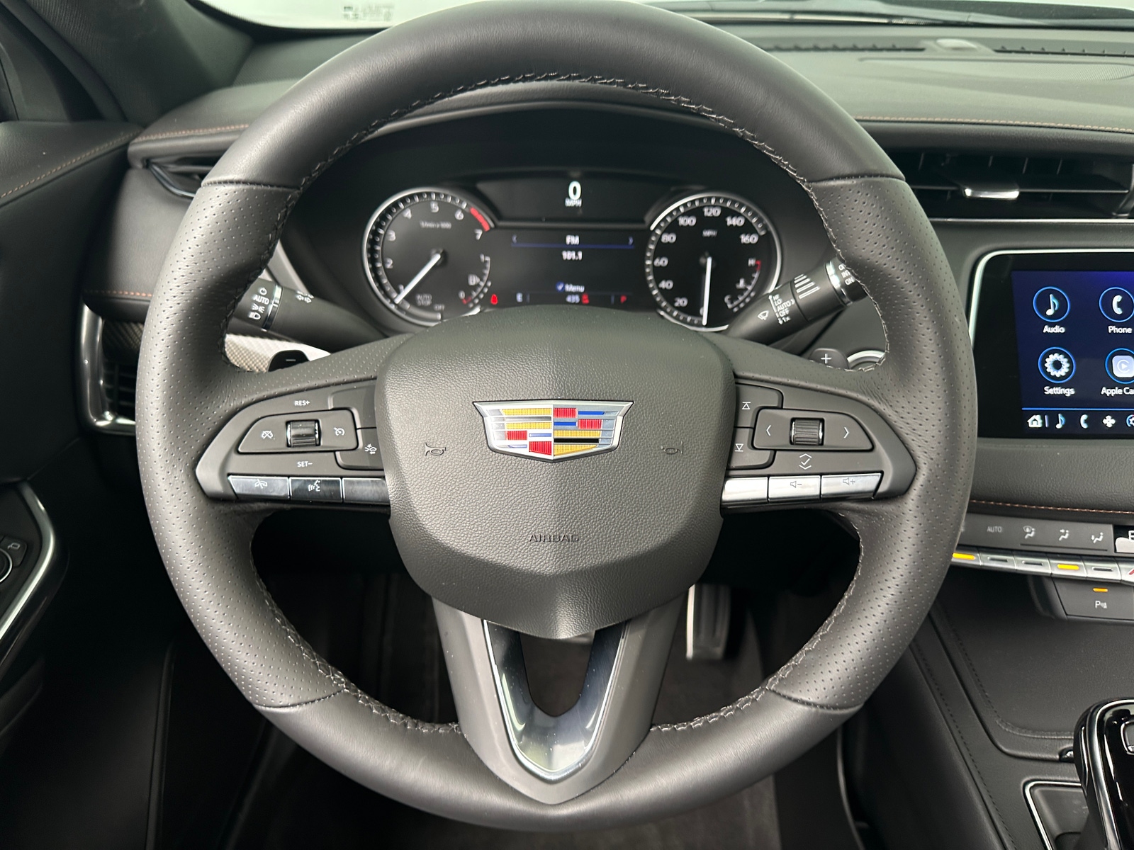 Thumbnail: 2023 Cadillac XT4 - 4