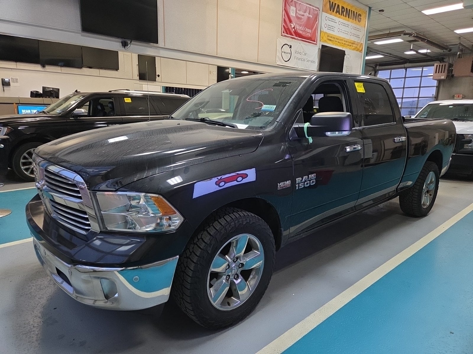 2015 Ram 1500 4WD Crew Cab 149" Big Horn