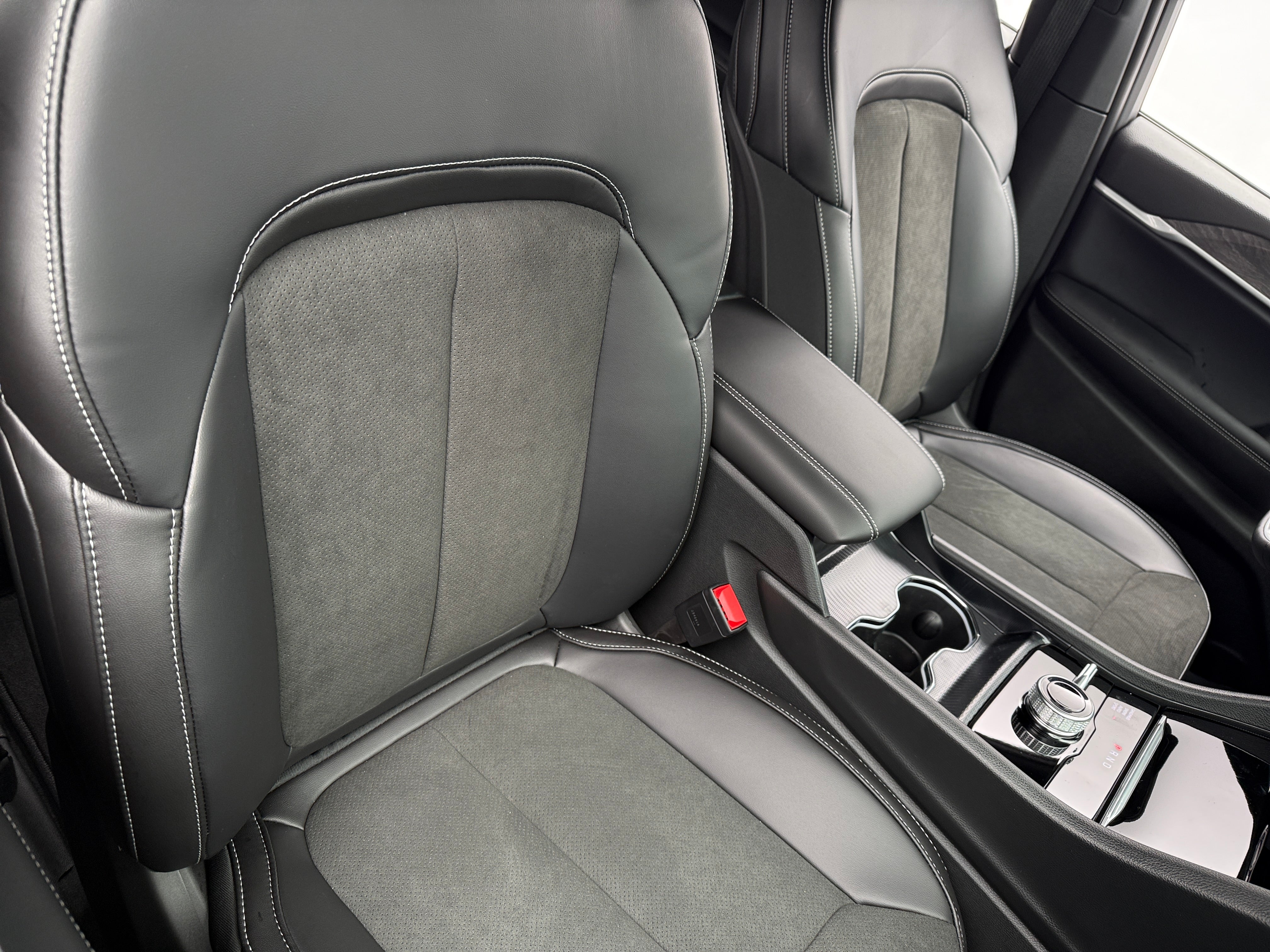 2027 Jeep Grand Cherokee L