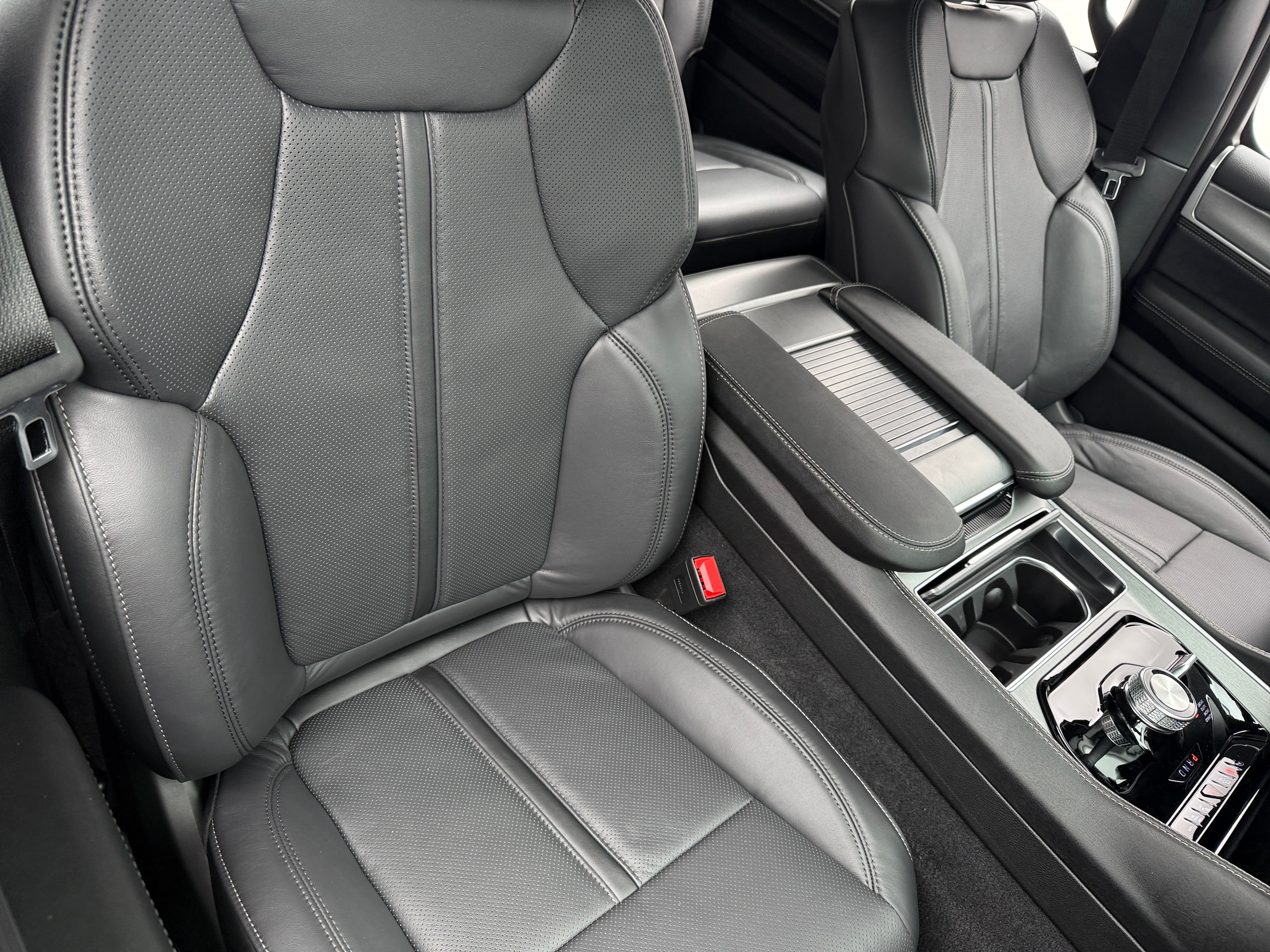2026 Jeep Grand Wagoneer L