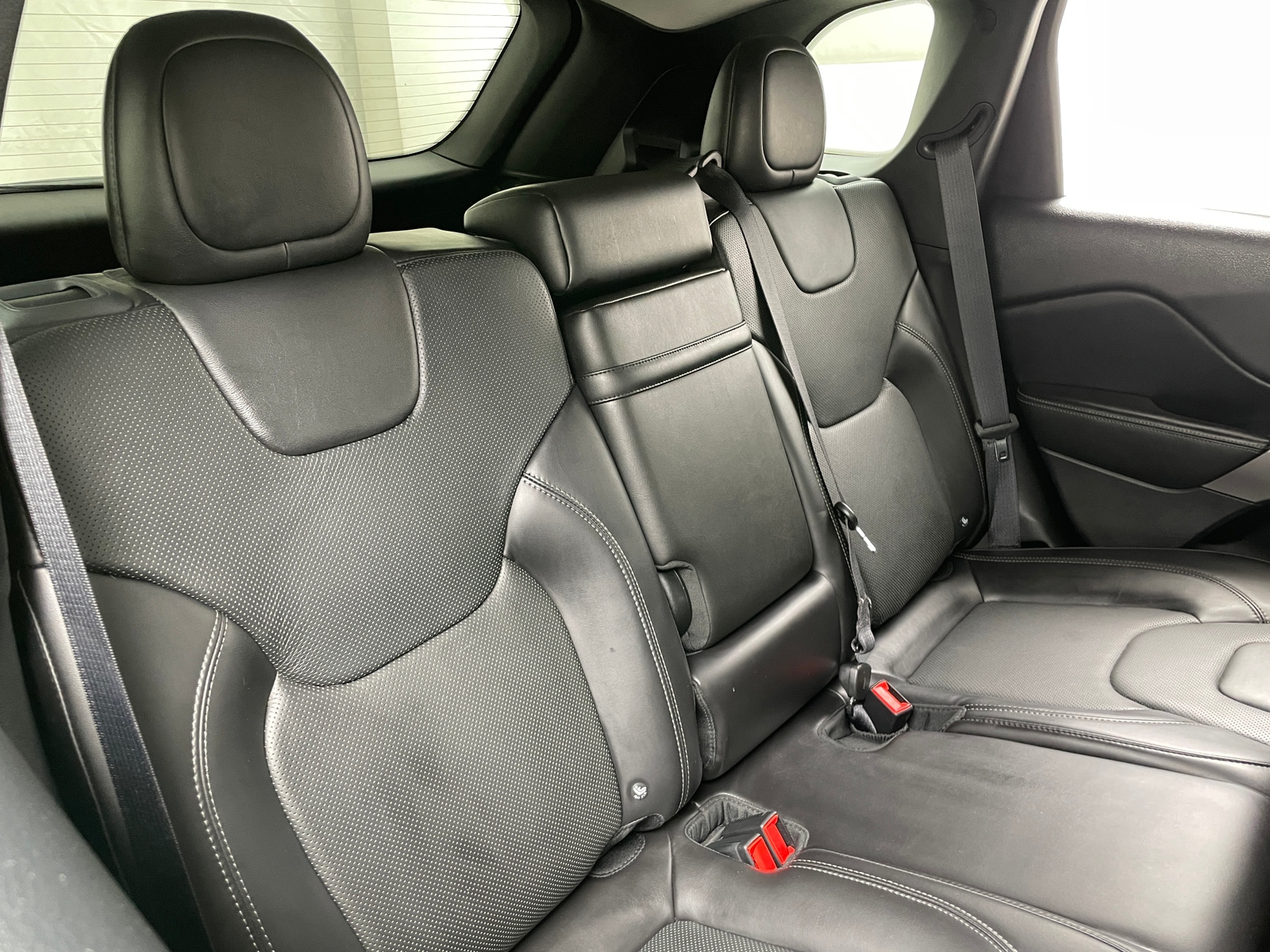 Thumbnail: 2019 Jeep Cherokee - 5