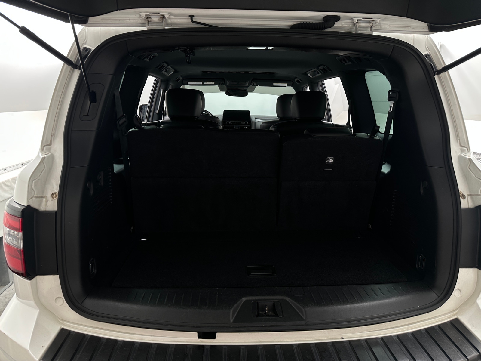 Thumbnail: 2022 Nissan Armada - 6