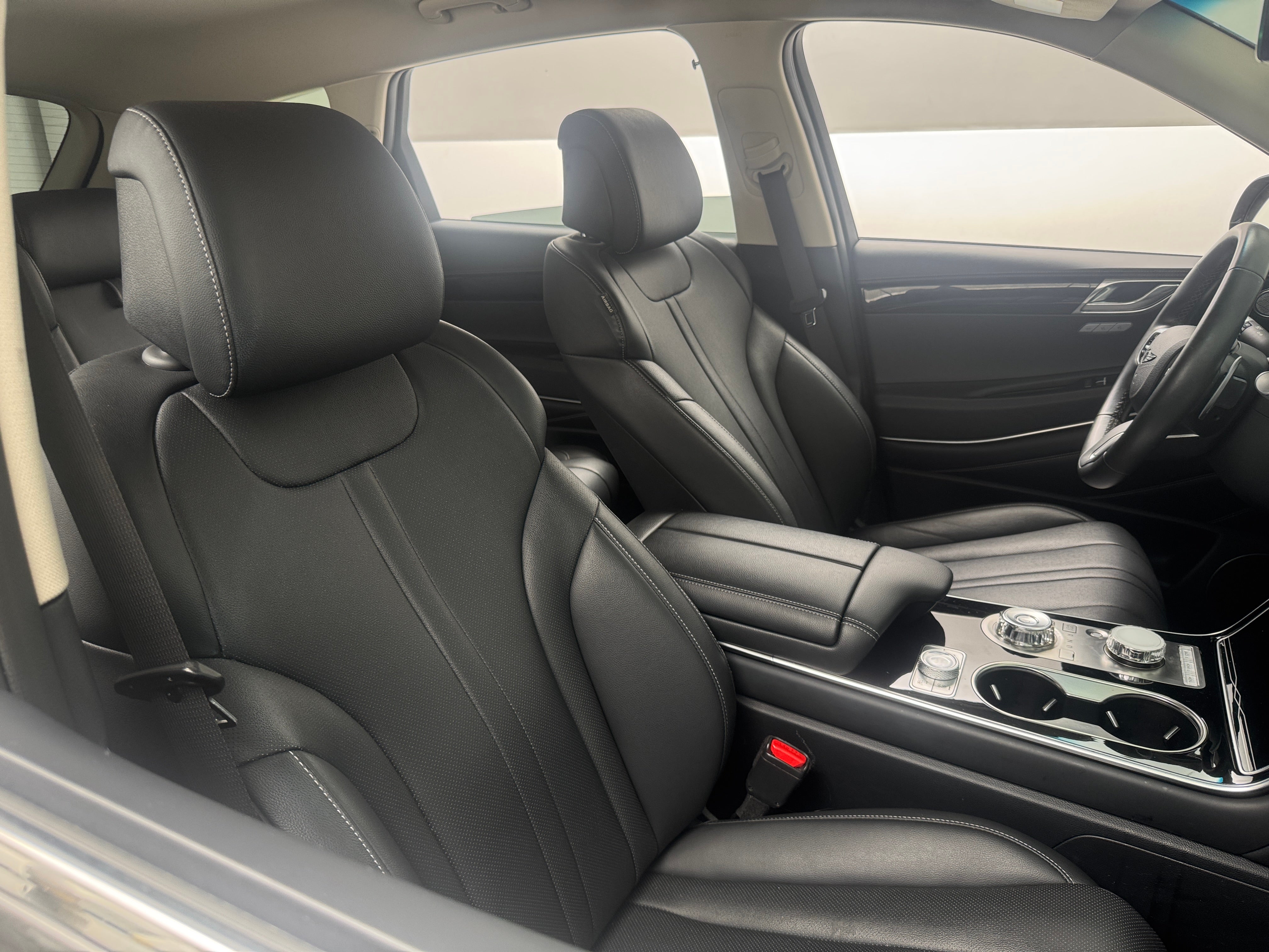2025 GENESIS GV80
