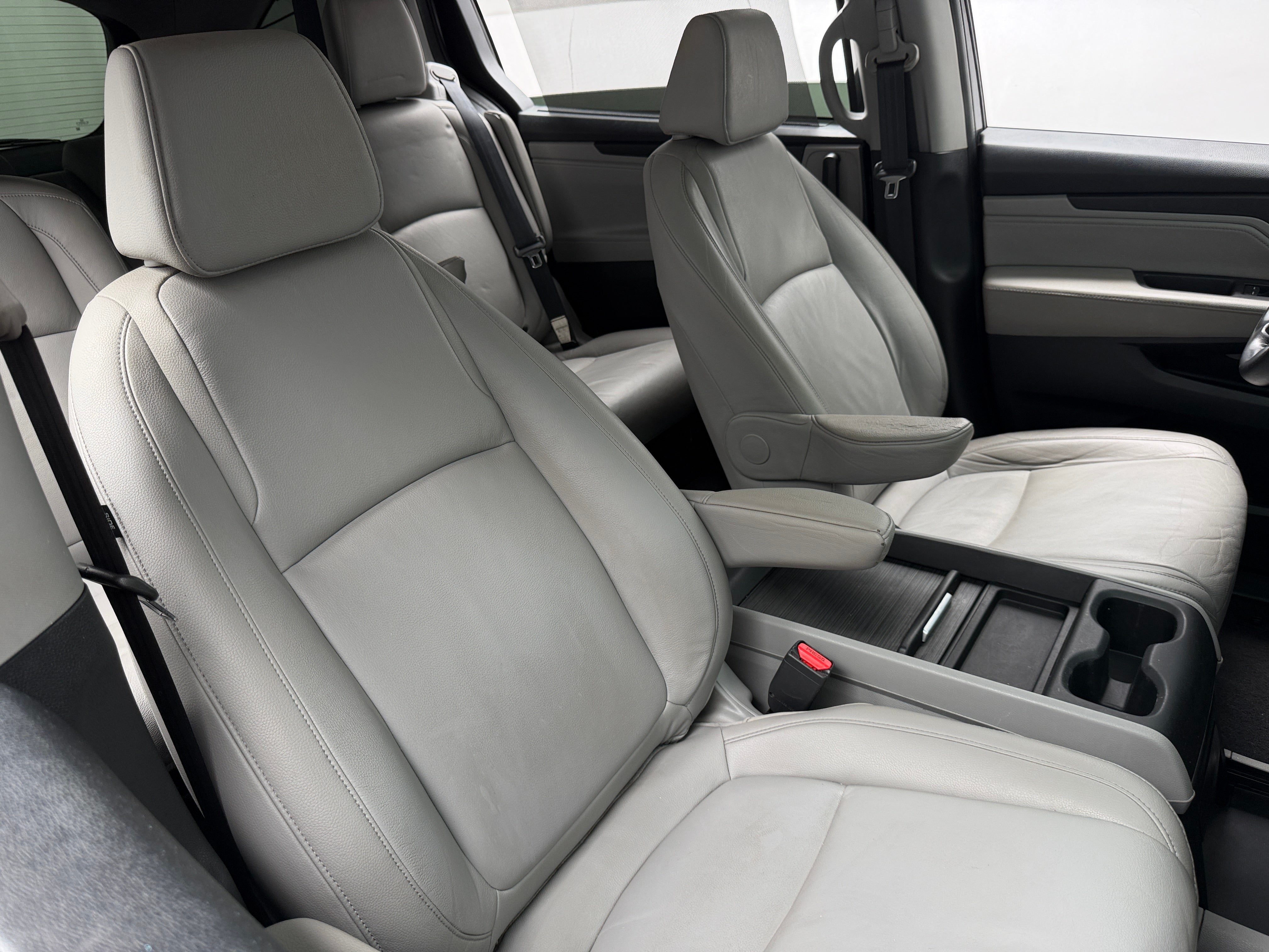 5FNRL6H86JB018128