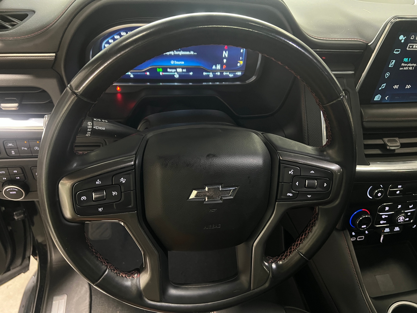 Thumbnail: 2023 Chevrolet Suburban - 4