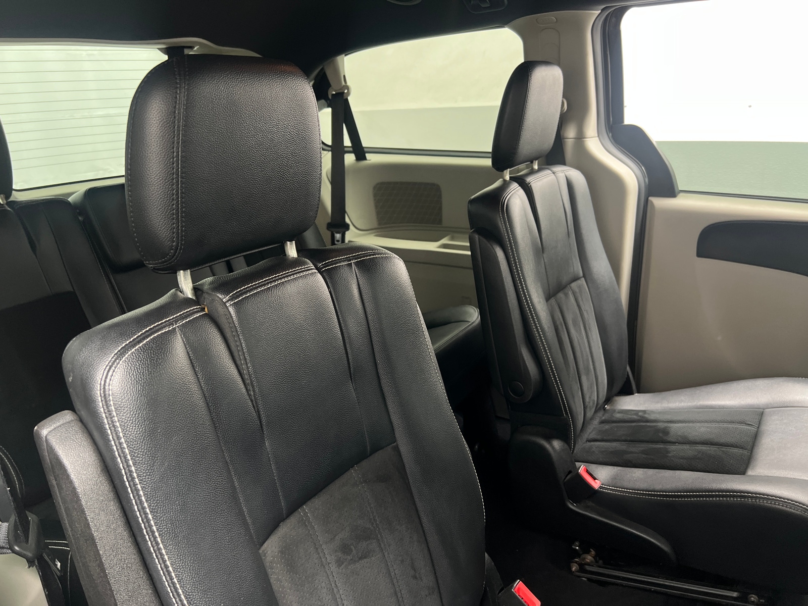Thumbnail: 2018 Dodge Grand Caravan - 5