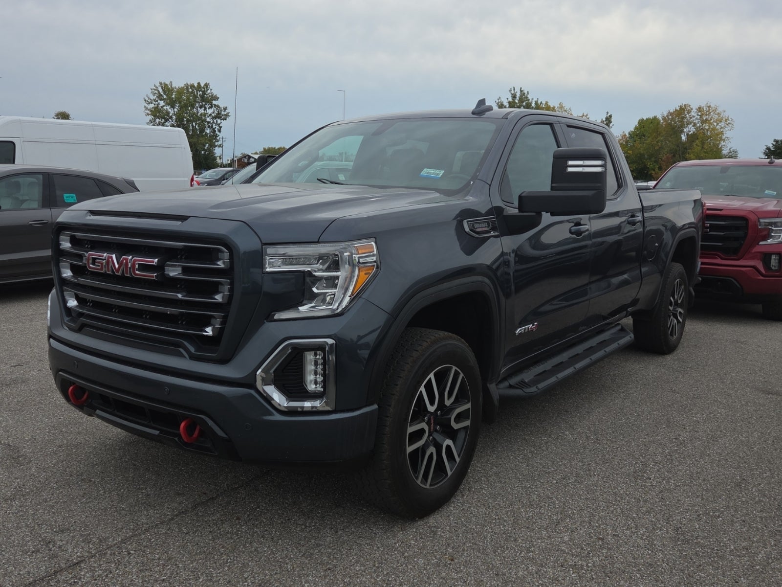 2022 GMC Sierra 1500 Limited 4WD Crew Cab 157" AT4