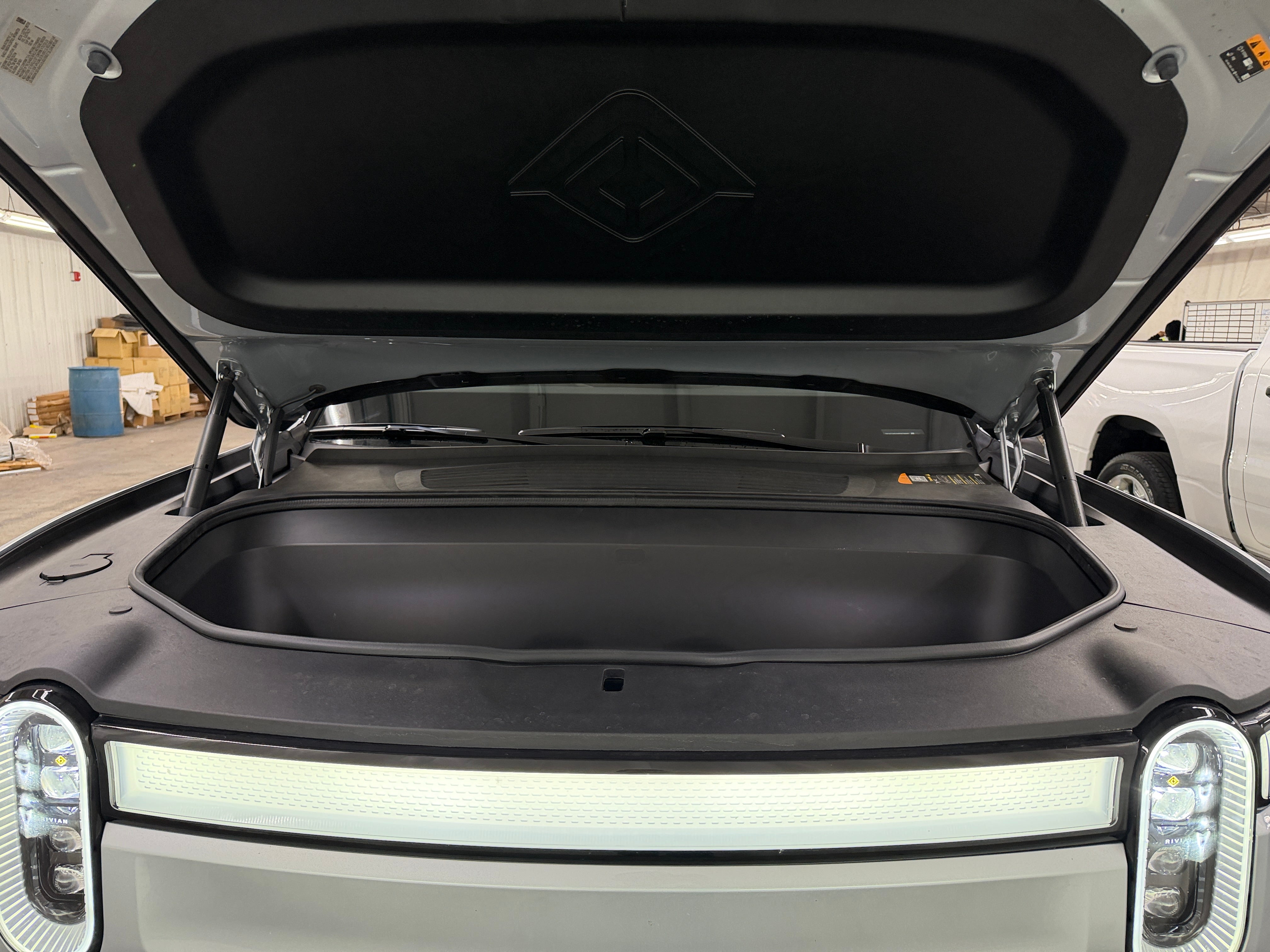 2024 Rivian R1S