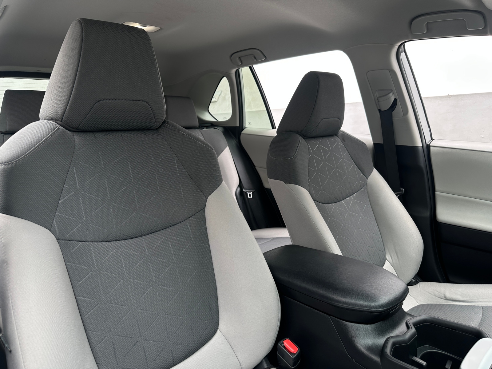 Thumbnail: 2022 Toyota RAV4 - 2