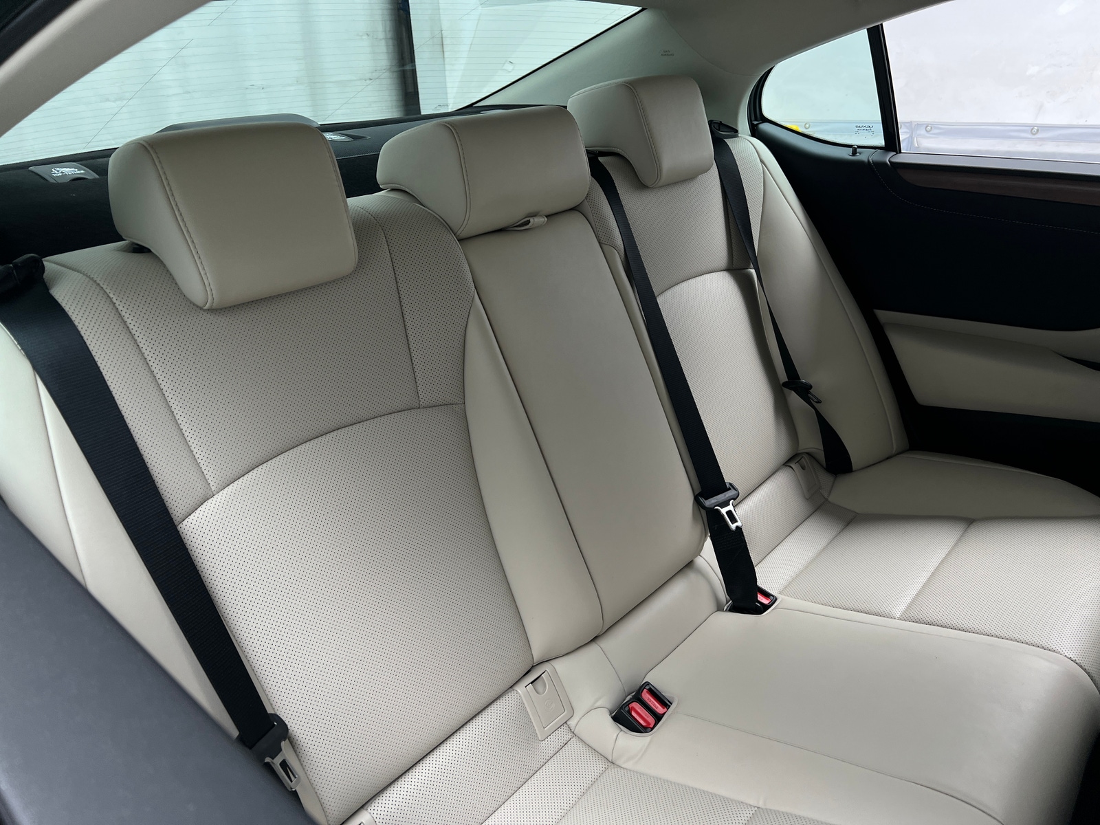 Thumbnail: 2024 Lexus ES - 6