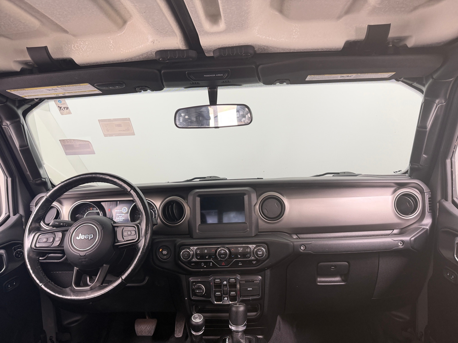 Thumbnail: 2021 Jeep Gladiator - 3