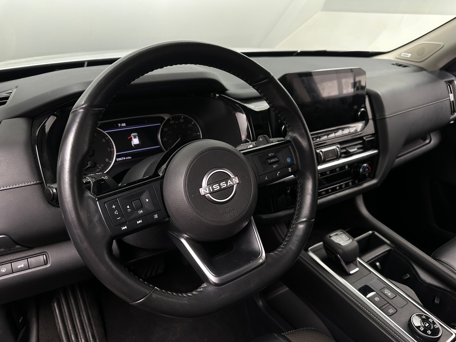 Thumbnail: 2023 Nissan Pathfinder - 4