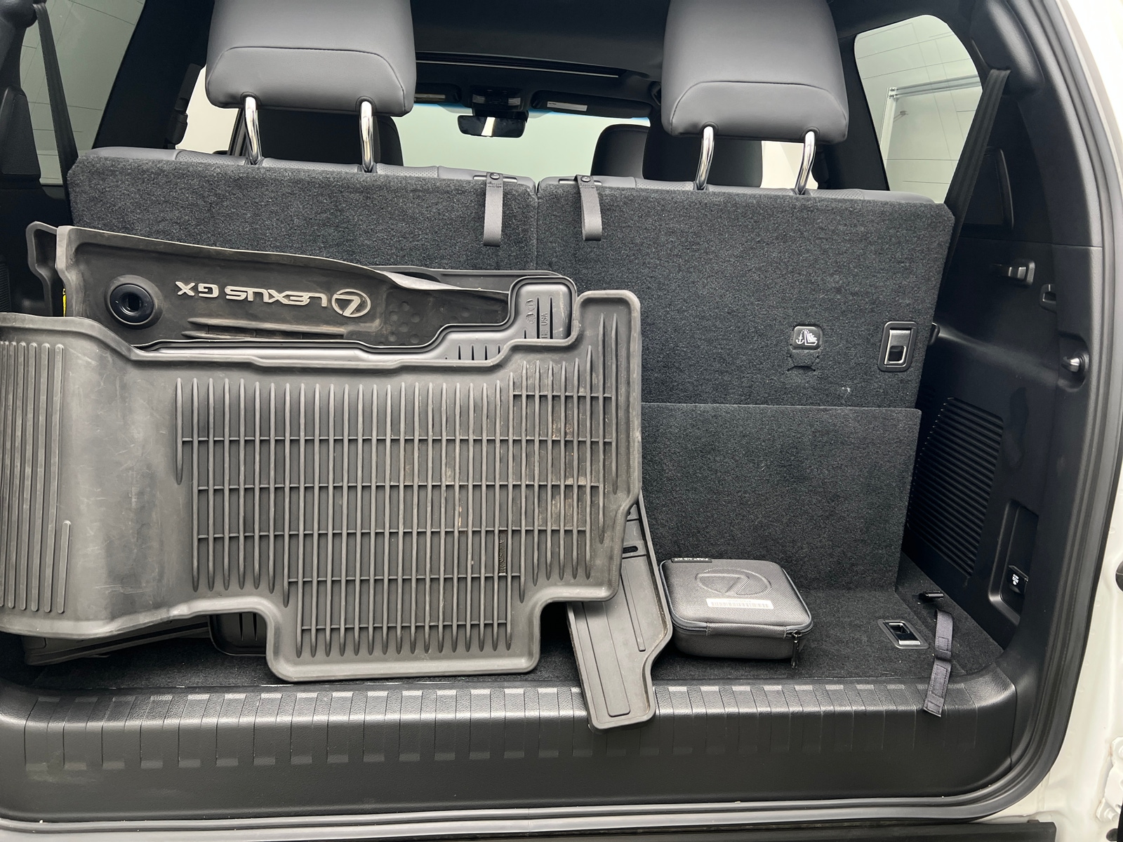 Thumbnail: 2023 Lexus GX - 6