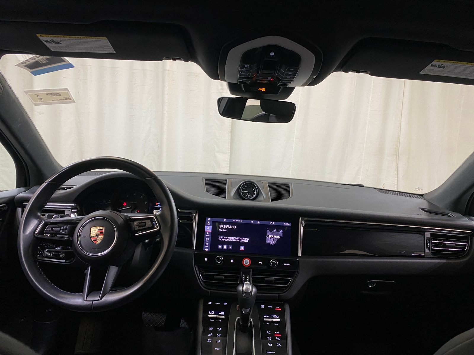 Thumbnail: 2024 Porsche Macan - 2