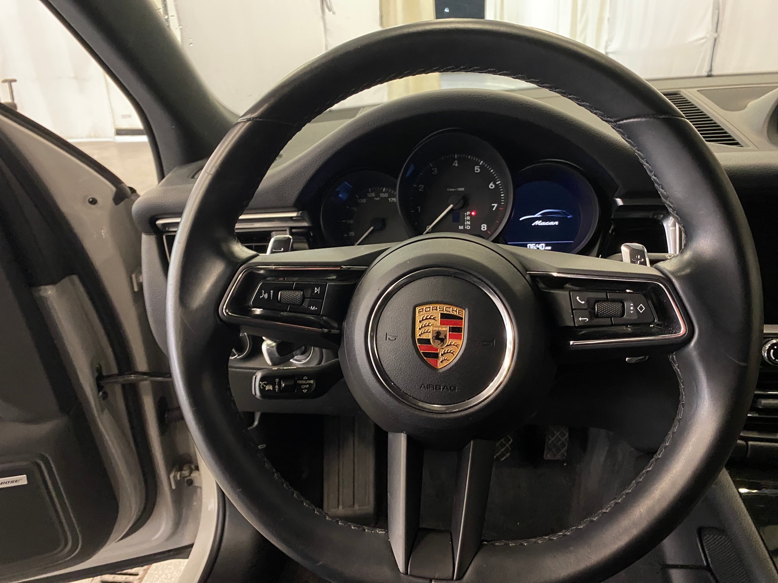 Thumbnail: 2024 Porsche Macan - 4