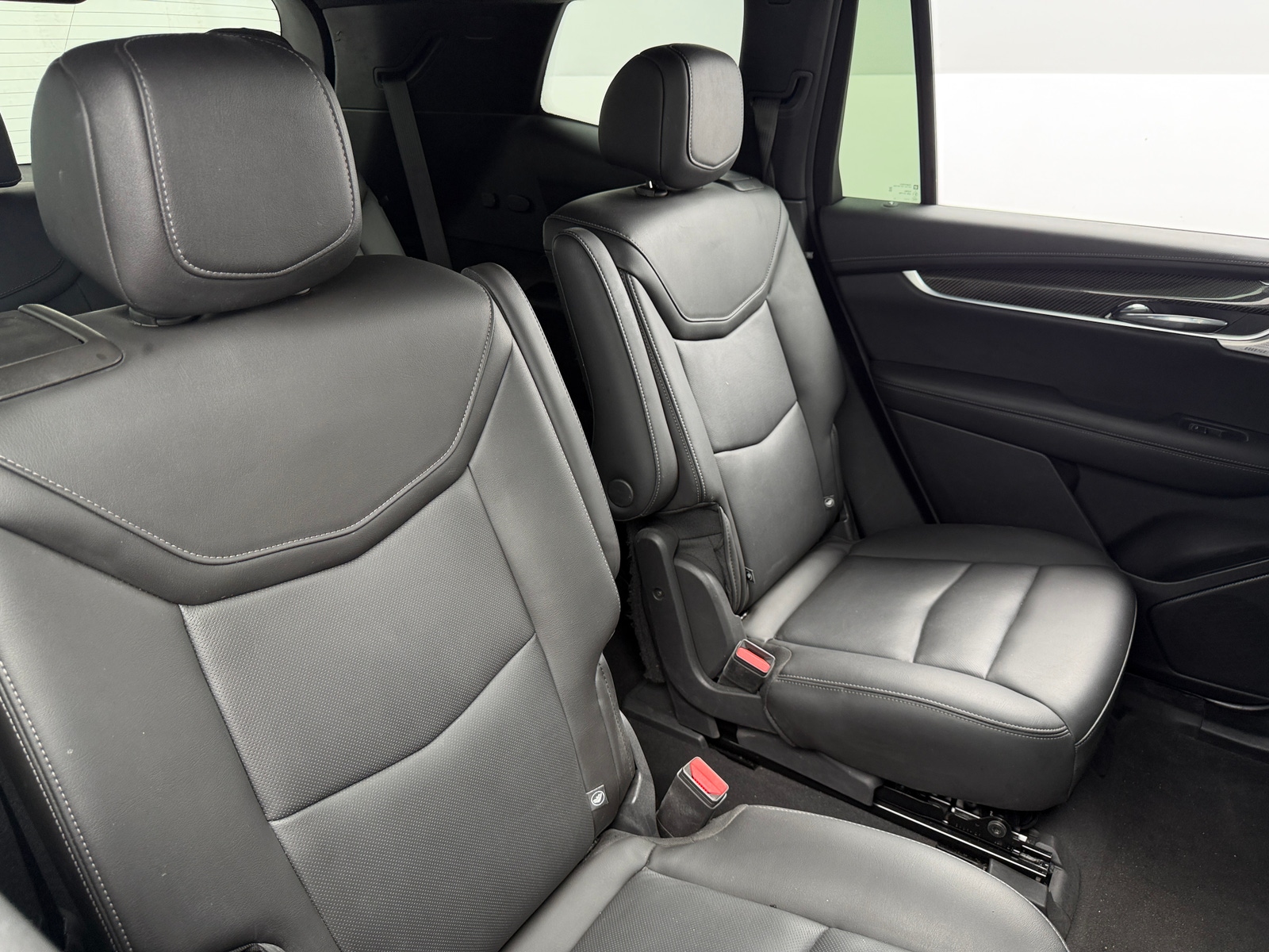 Thumbnail: 2023 Cadillac XT6 - 5