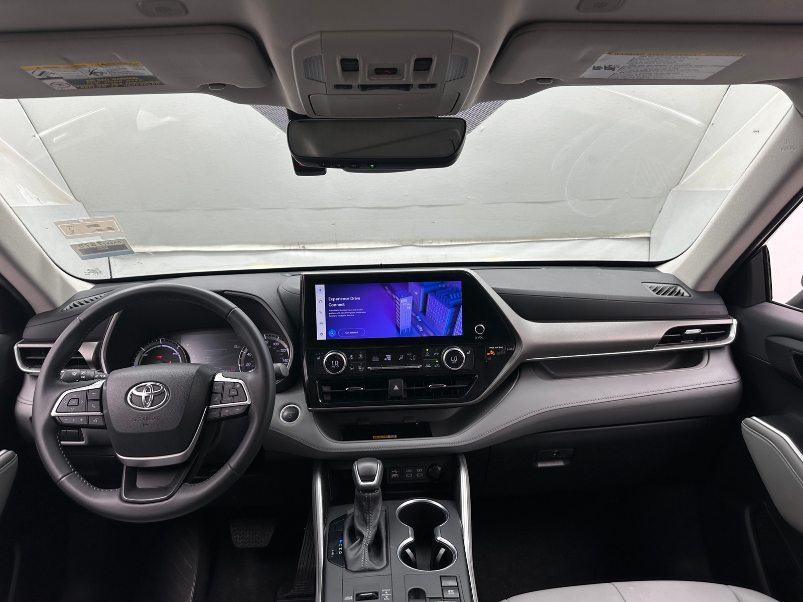 Thumbnail: 2024 Toyota Highlander - 2