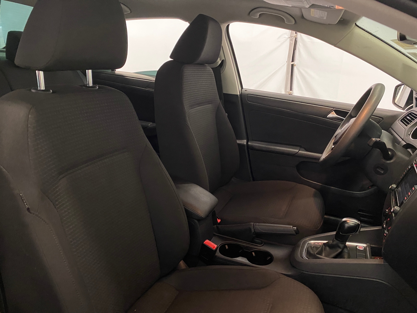 Thumbnail: 2015 Volkswagen Jetta - 2