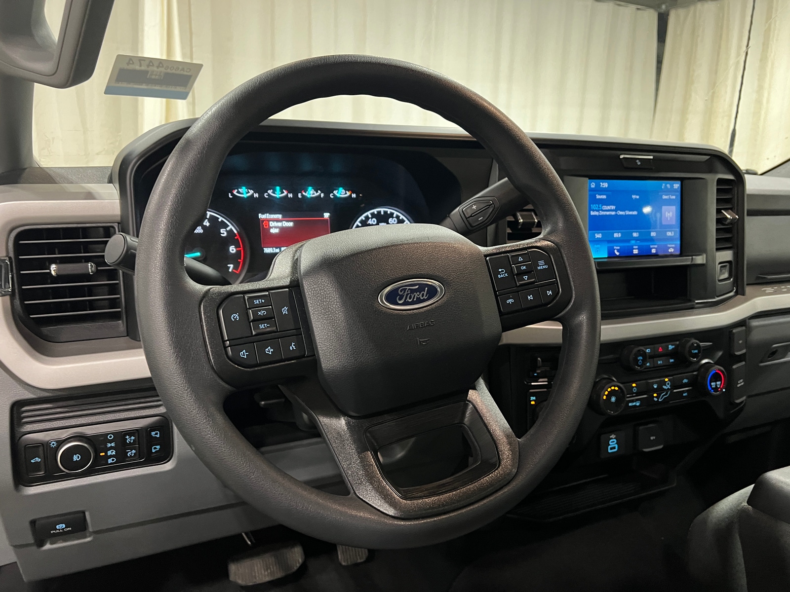 Thumbnail: 2025 Ford Econoline - 4