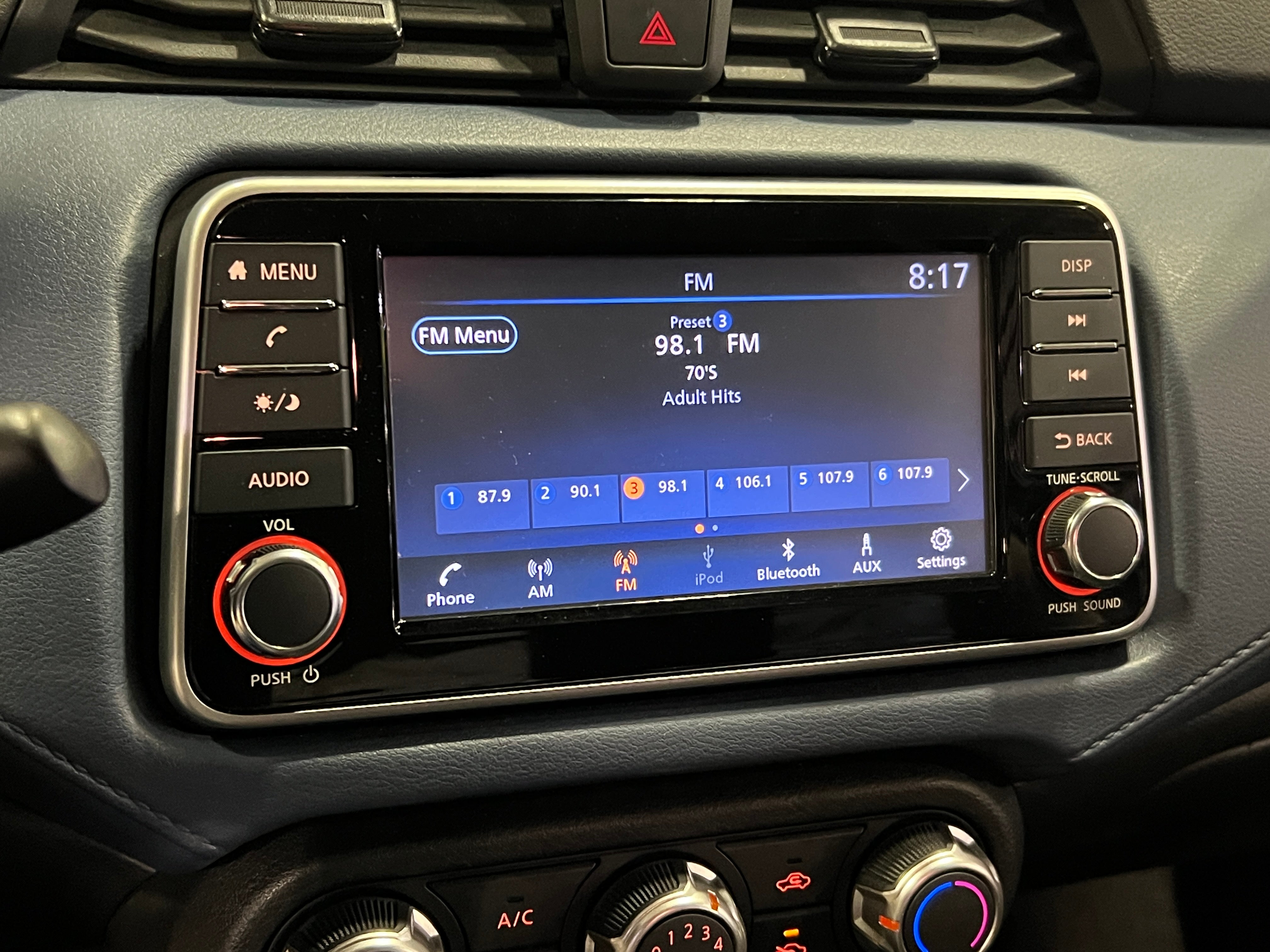 2025 Nissan Versa Sedan SV - Photo 12
