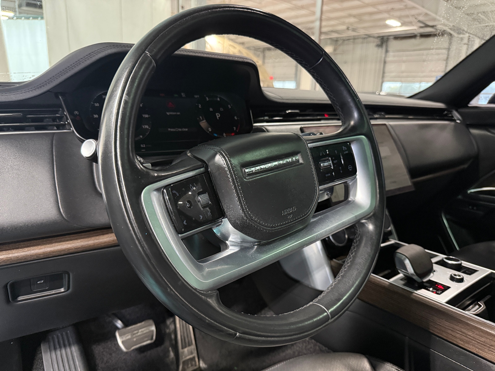 Thumbnail: 2023 Land Rover Range Rover - 4