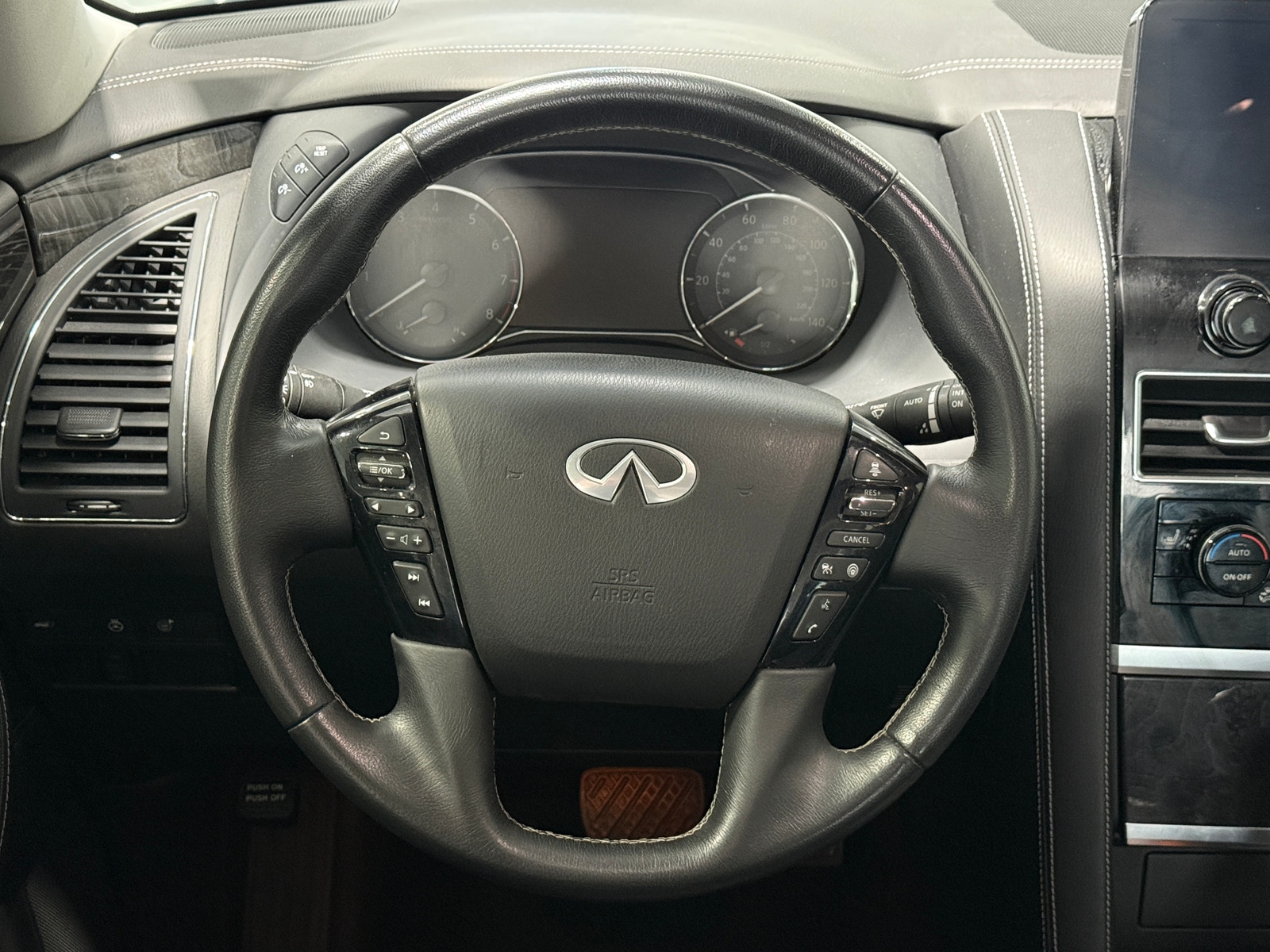 Thumbnail: 2022 INFINITI QX80 - 4