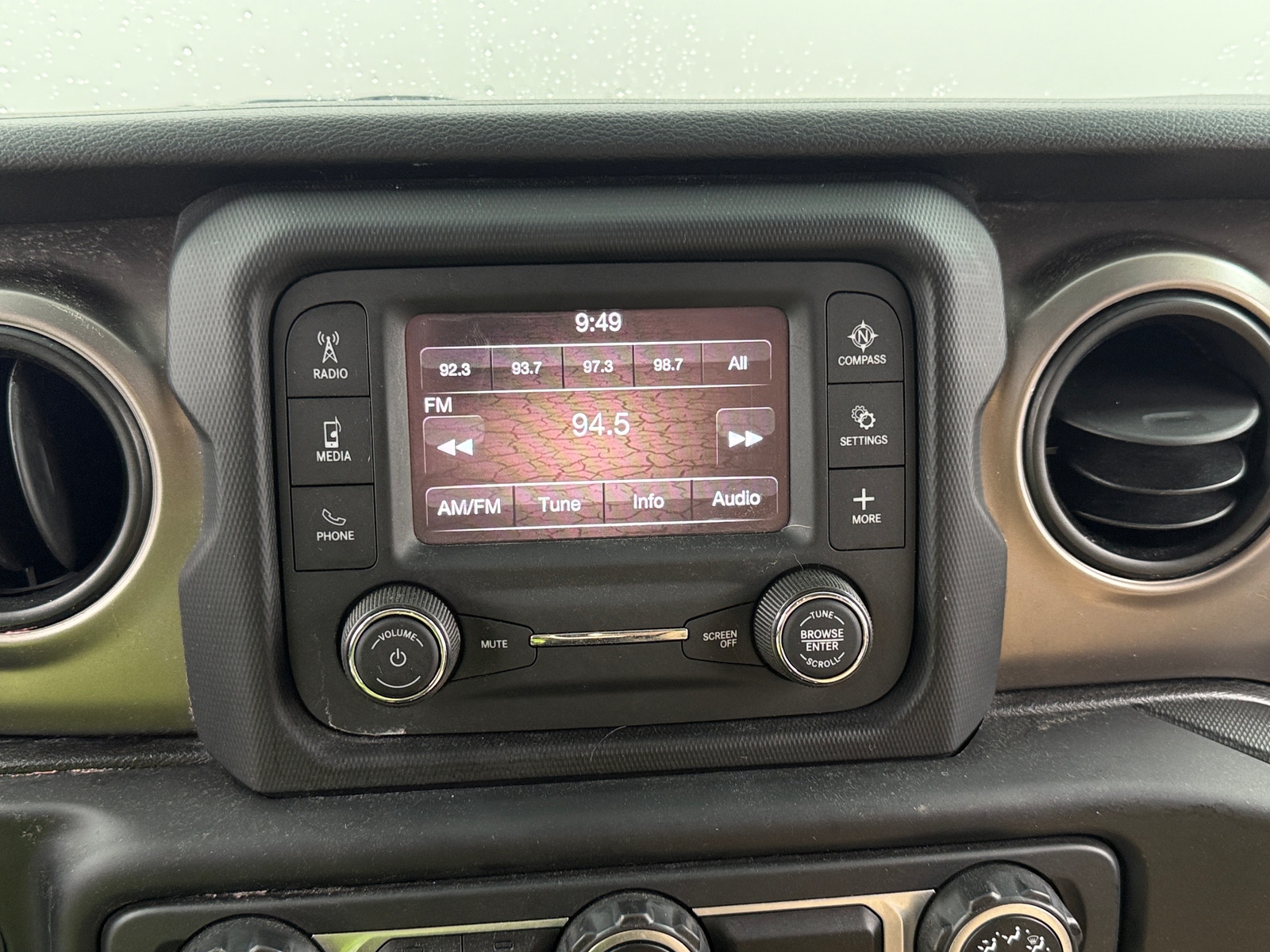 Thumbnail: 2020 Jeep Wrangler - 4