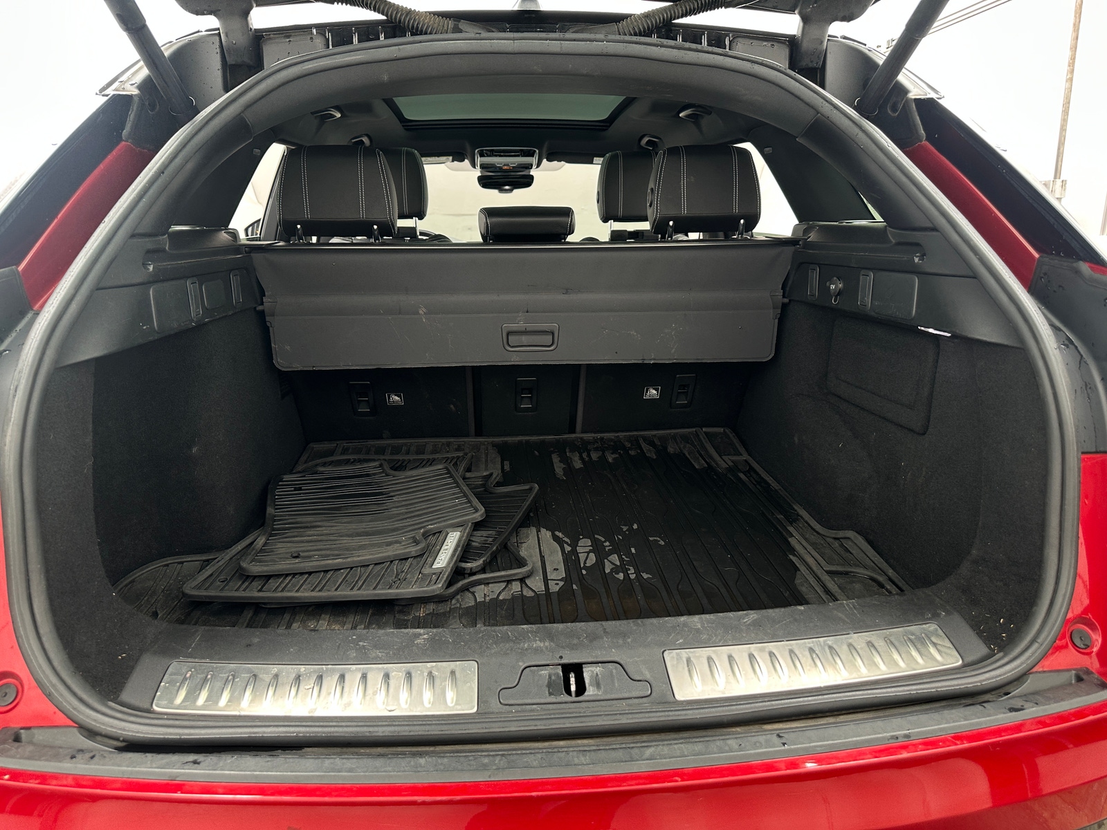 Thumbnail: 2020 Land Rover Range Rover Velar - 7
