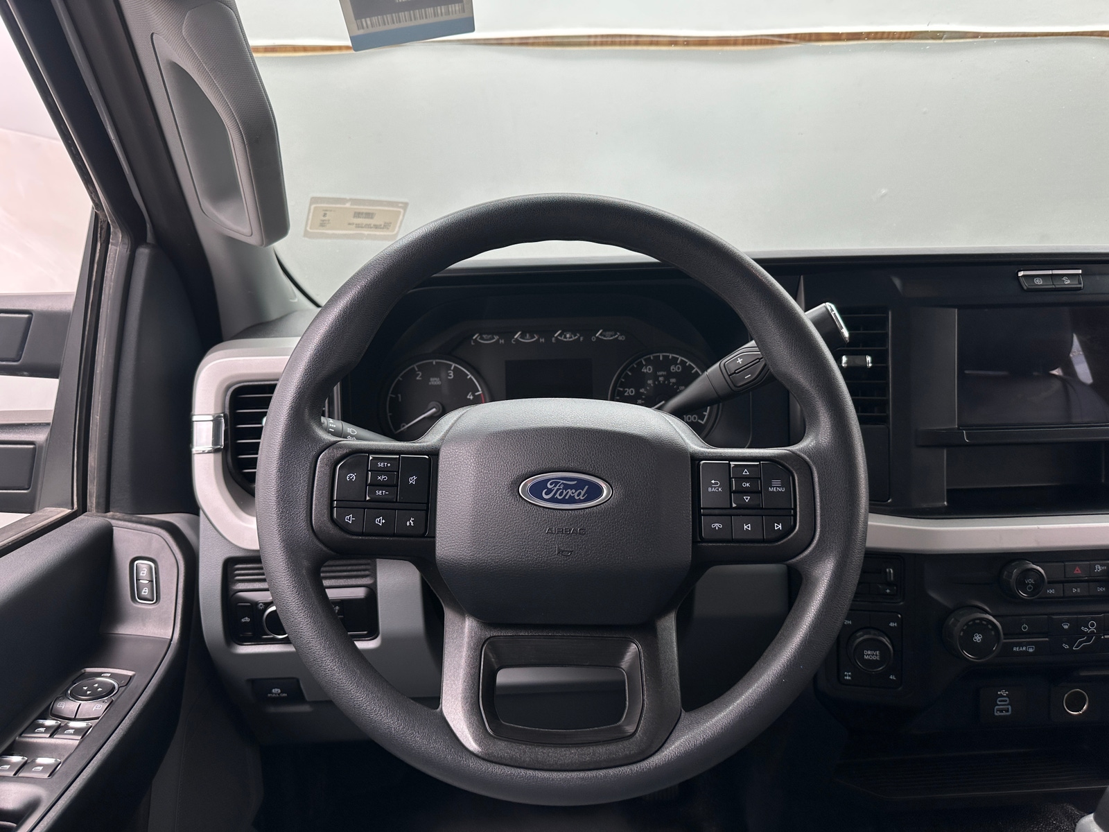 Thumbnail: 2025 Ford Econoline - 4