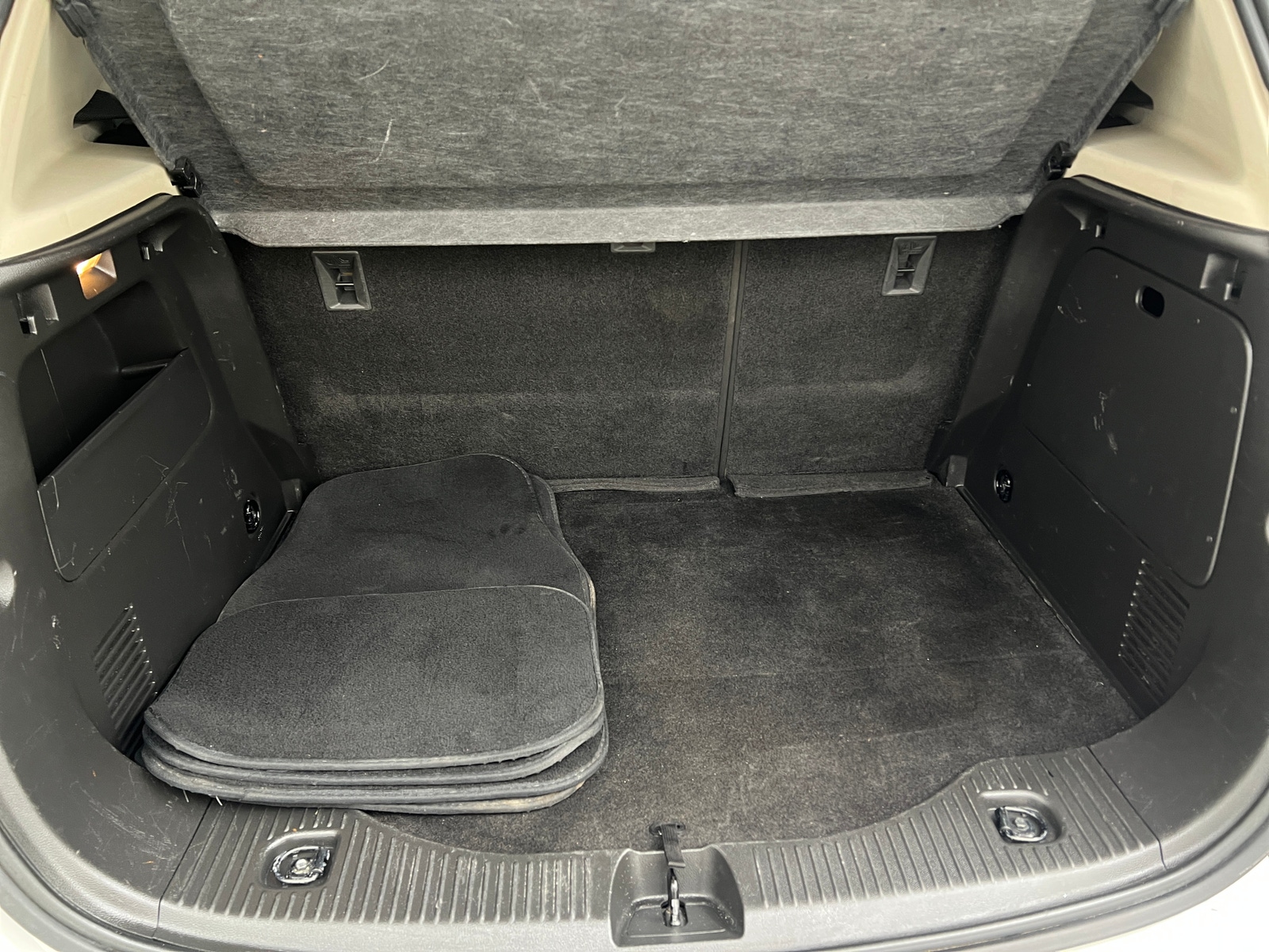 Thumbnail: 2019 Buick Encore - 6