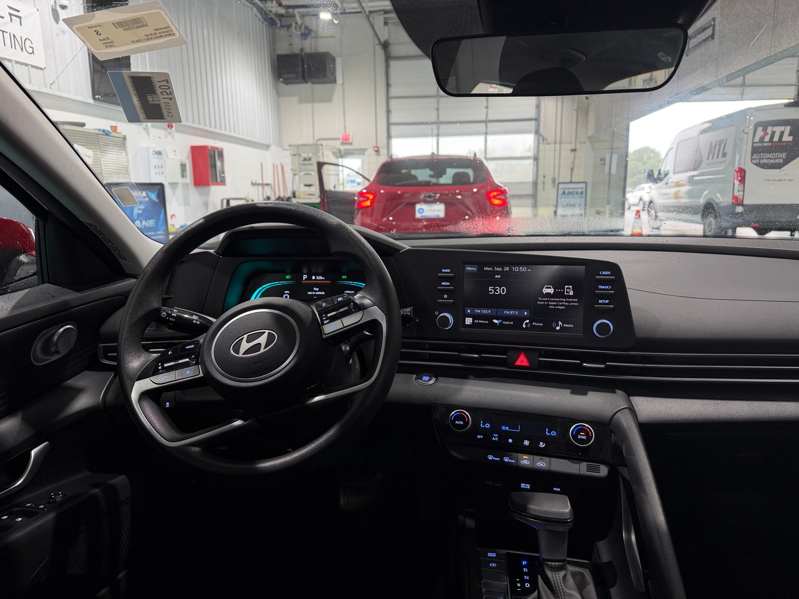 Thumbnail: 2025 Hyundai Elantra - 3