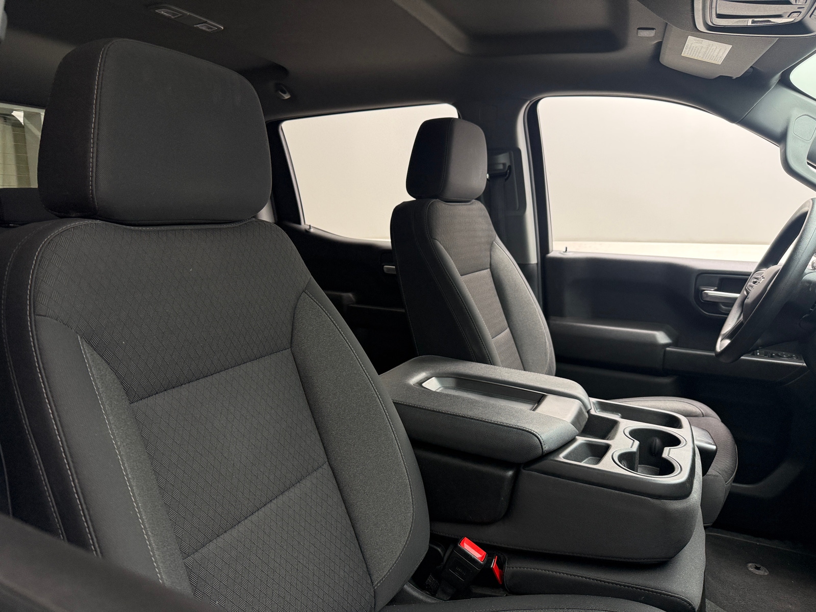 Thumbnail: 2025 Chevrolet Silverado 1500 - 2
