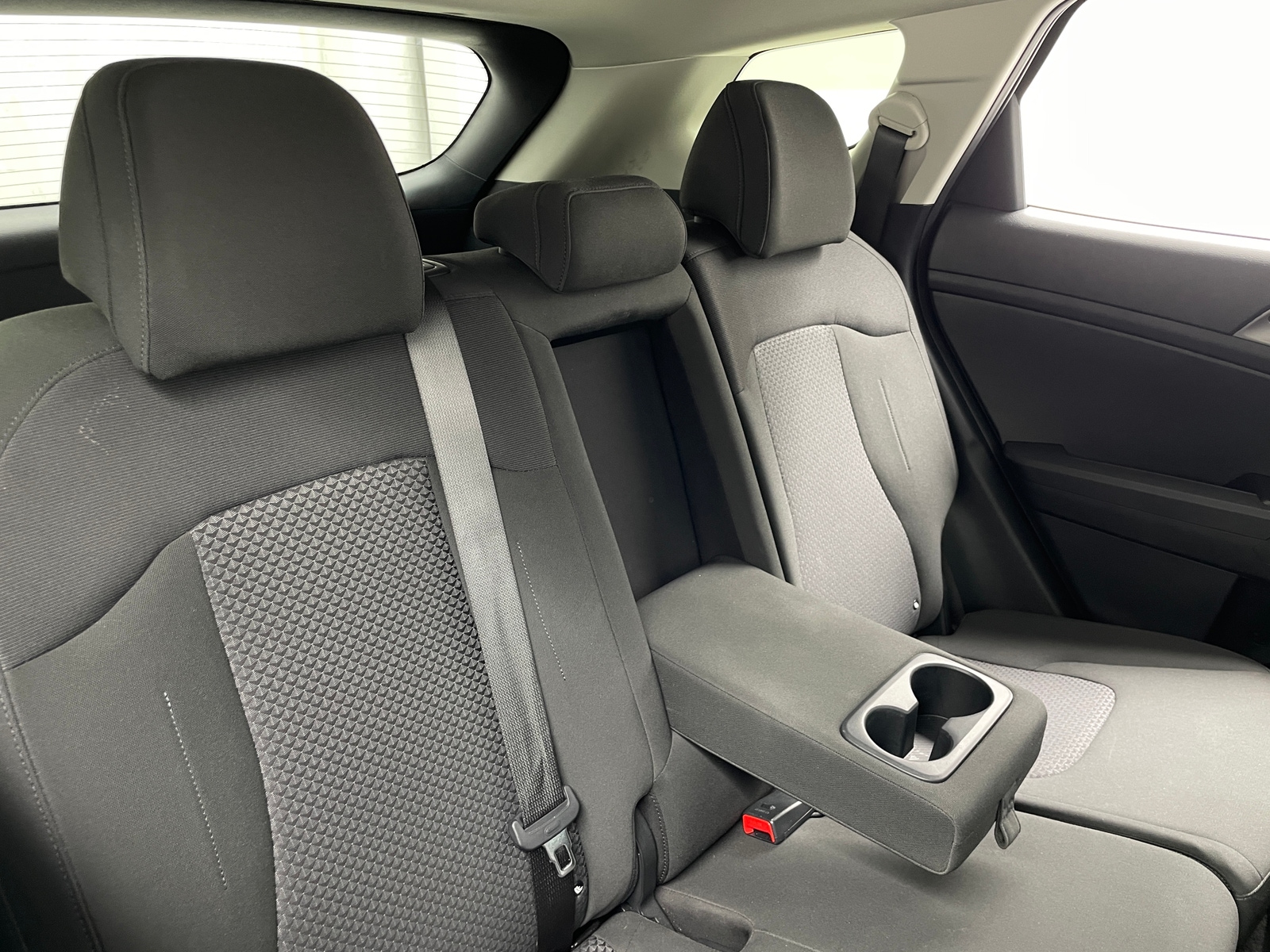 Thumbnail: 2026 Kia Sportage - 6