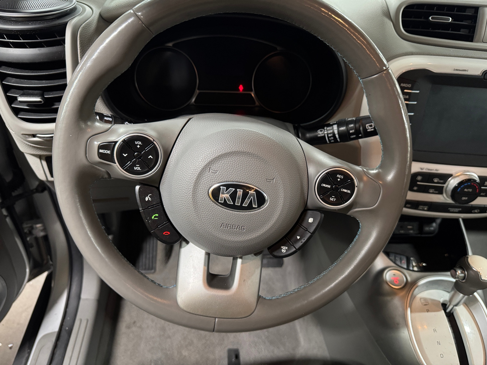 Thumbnail: 2017 Kia Soul EV - 5